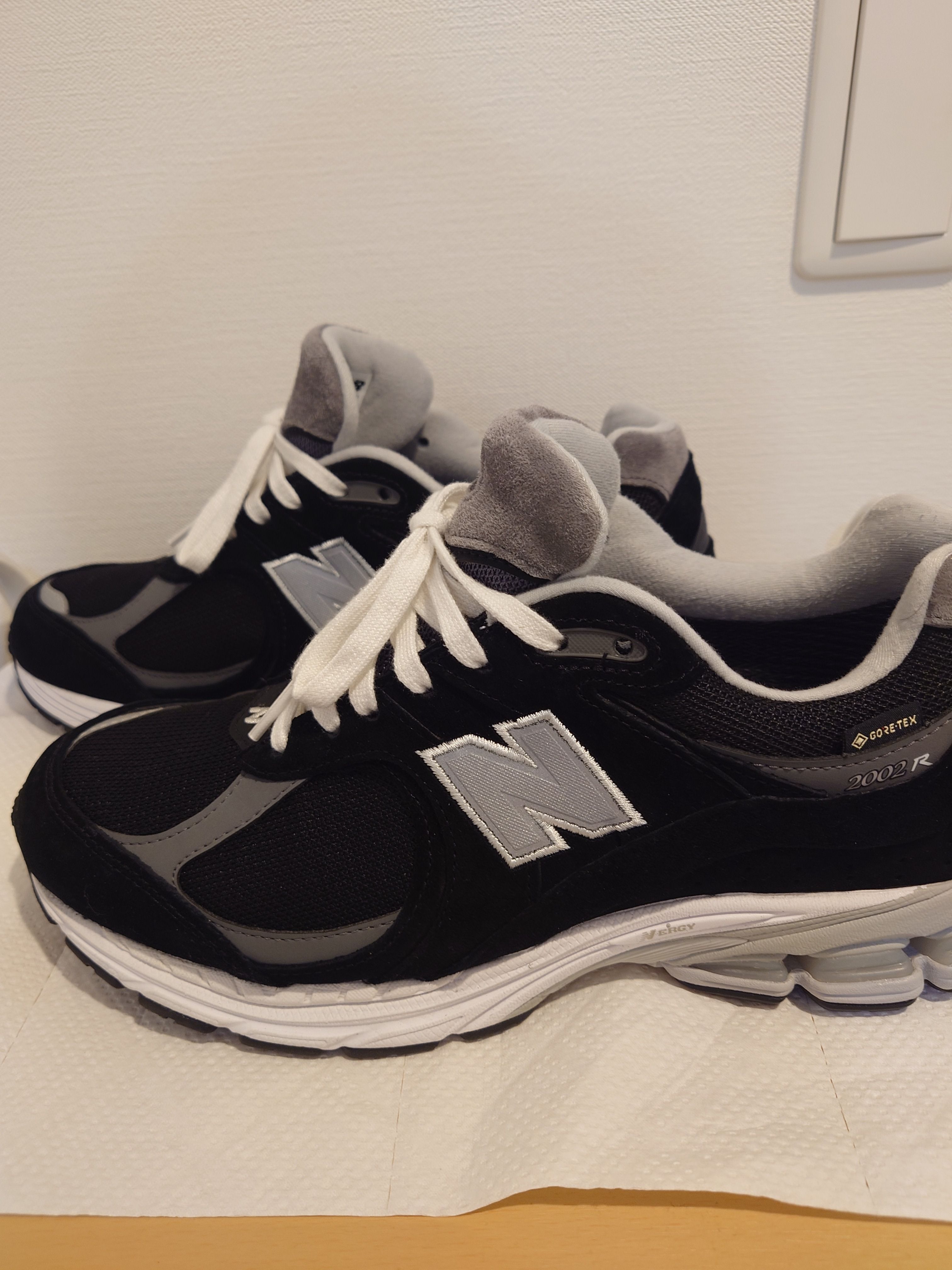 New Balance 2002R GORE-TEX "Black/Gray"