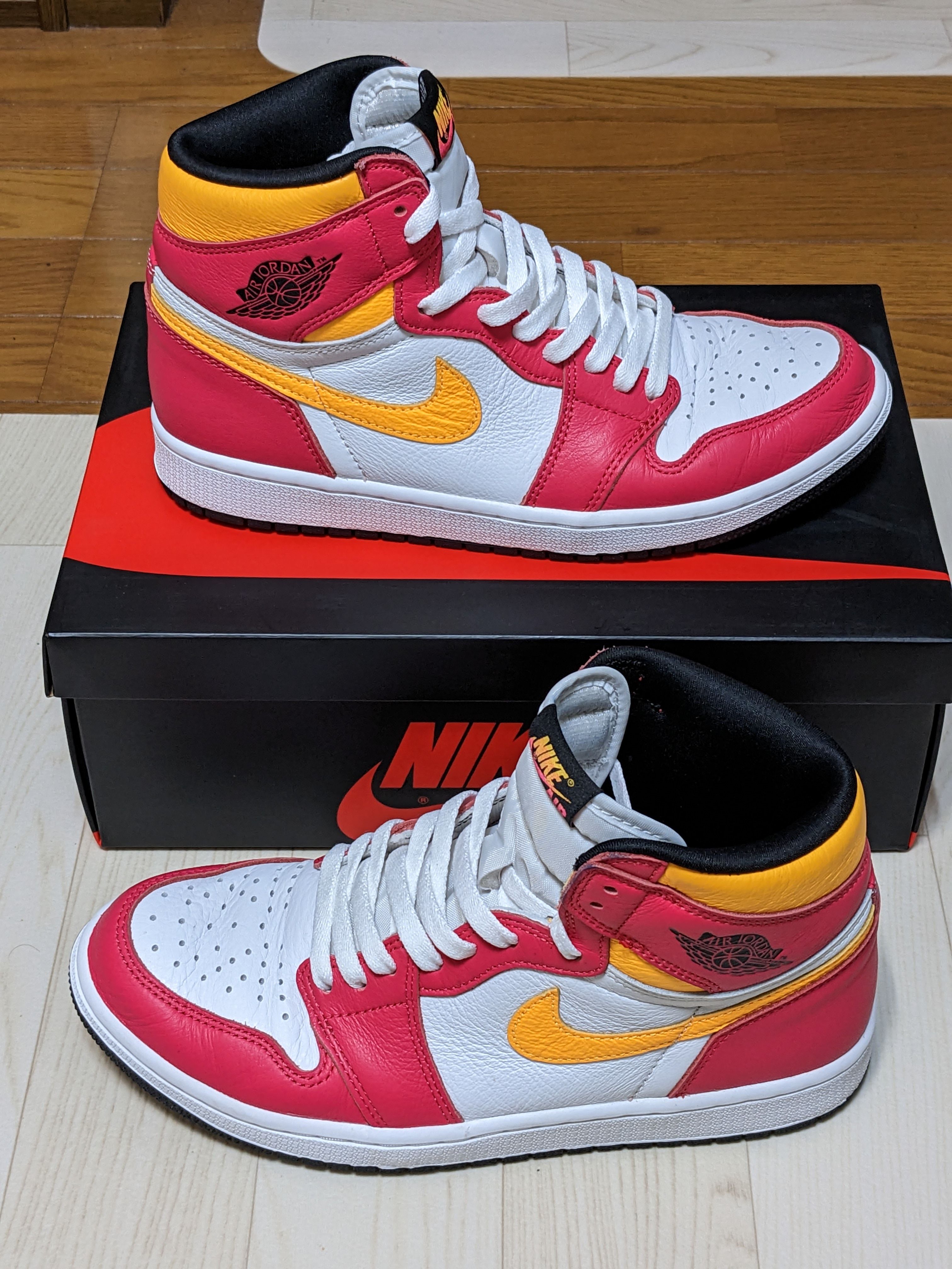 Nike Air Jordan 1 High OG "Light Fusion Red"