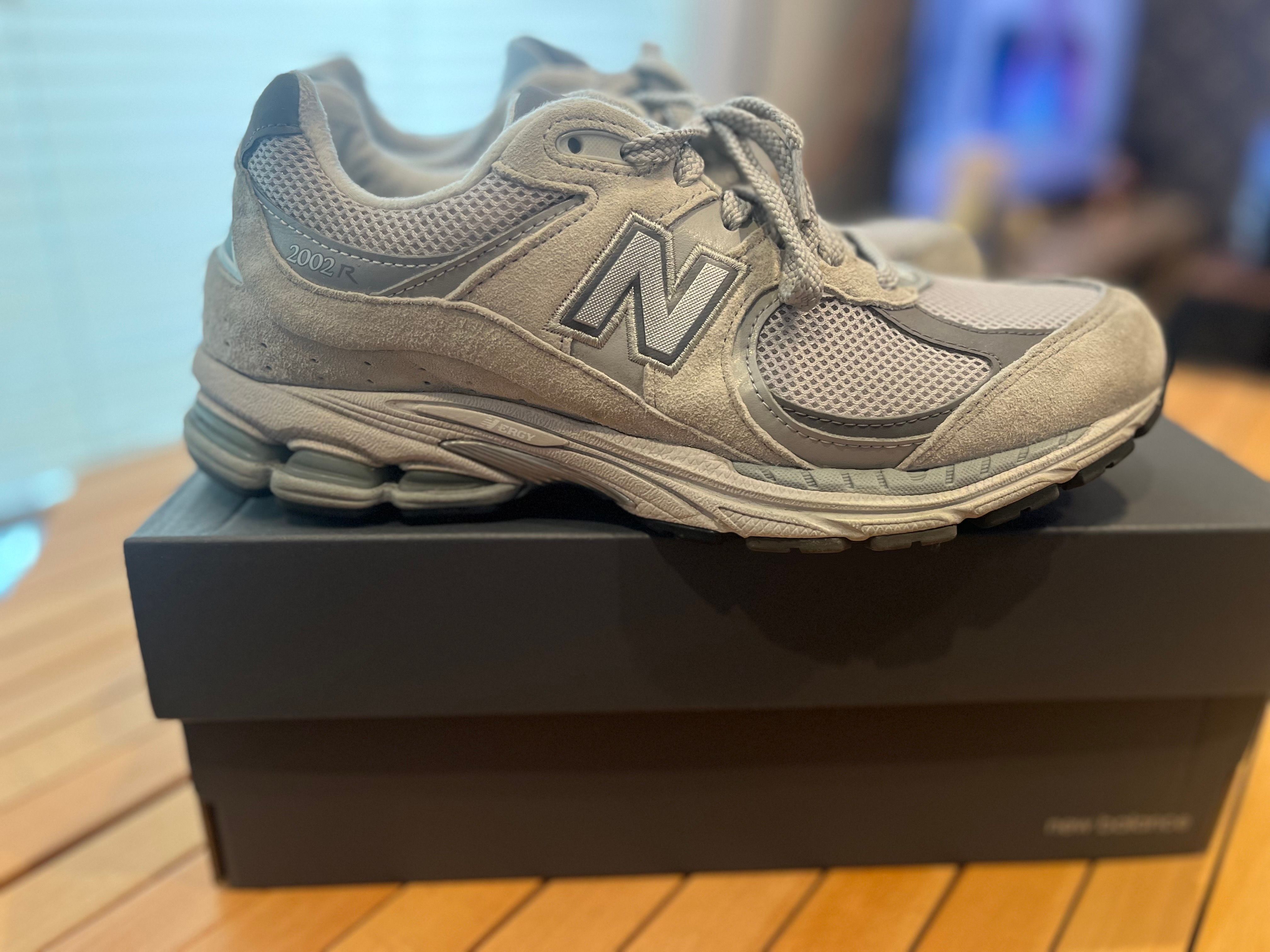New Balance 2002R "Gray"