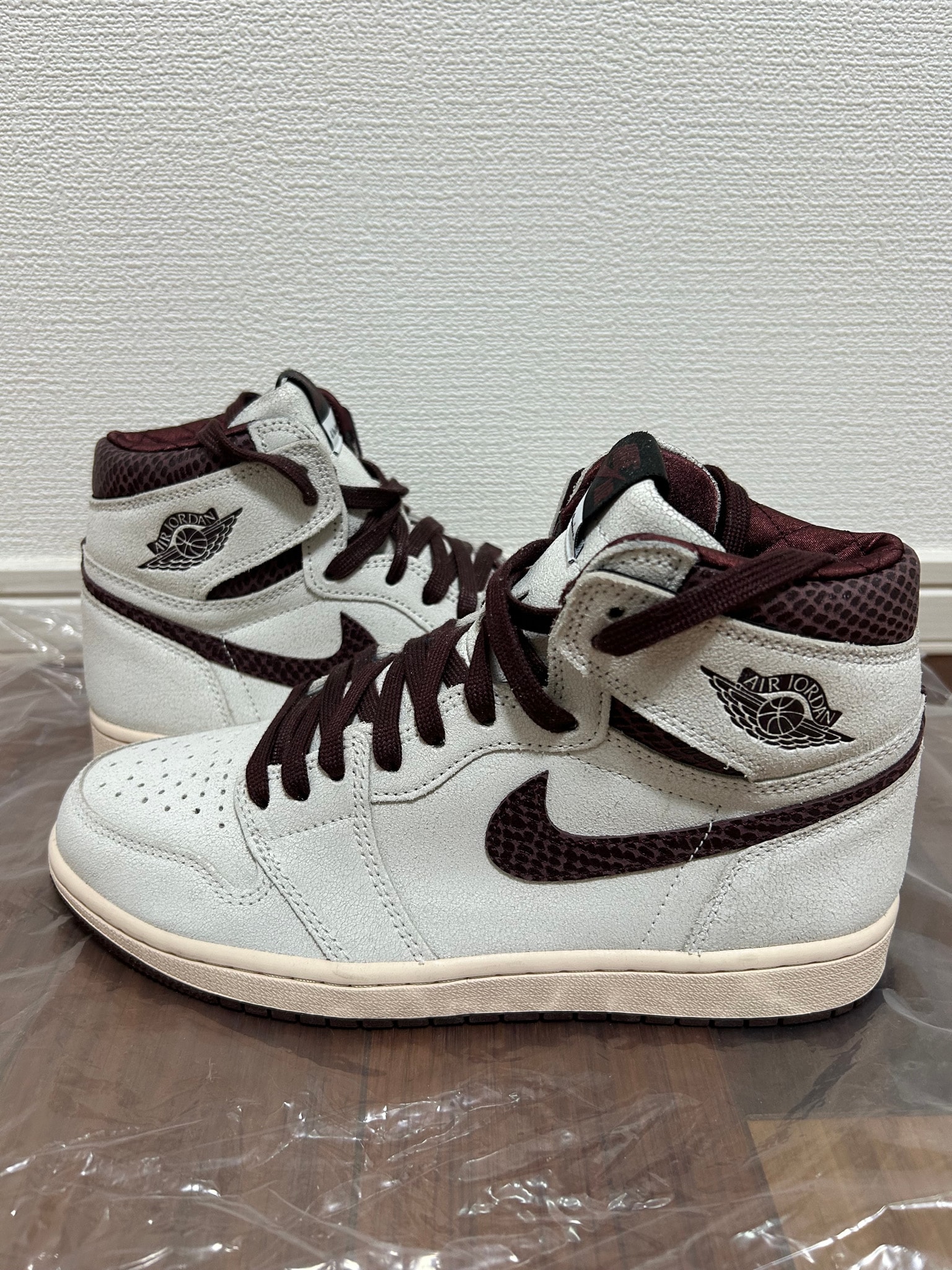 A Ma Maniere × Nike Air Jordan 1 Retro High OG "Sail and Burgundy"