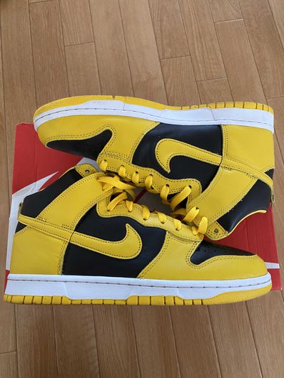 Nike Dunk High "Black/Varsity Maize"