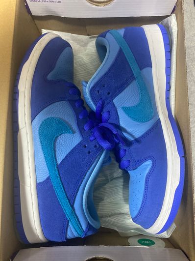 Nike SB Dunk Low "Blue Raspberry"