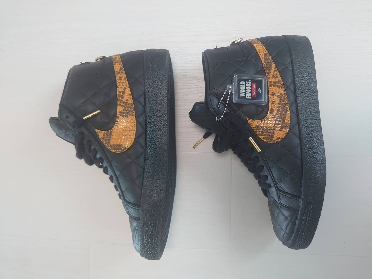 Supreme × Nike SB Blazer Mid "Black"