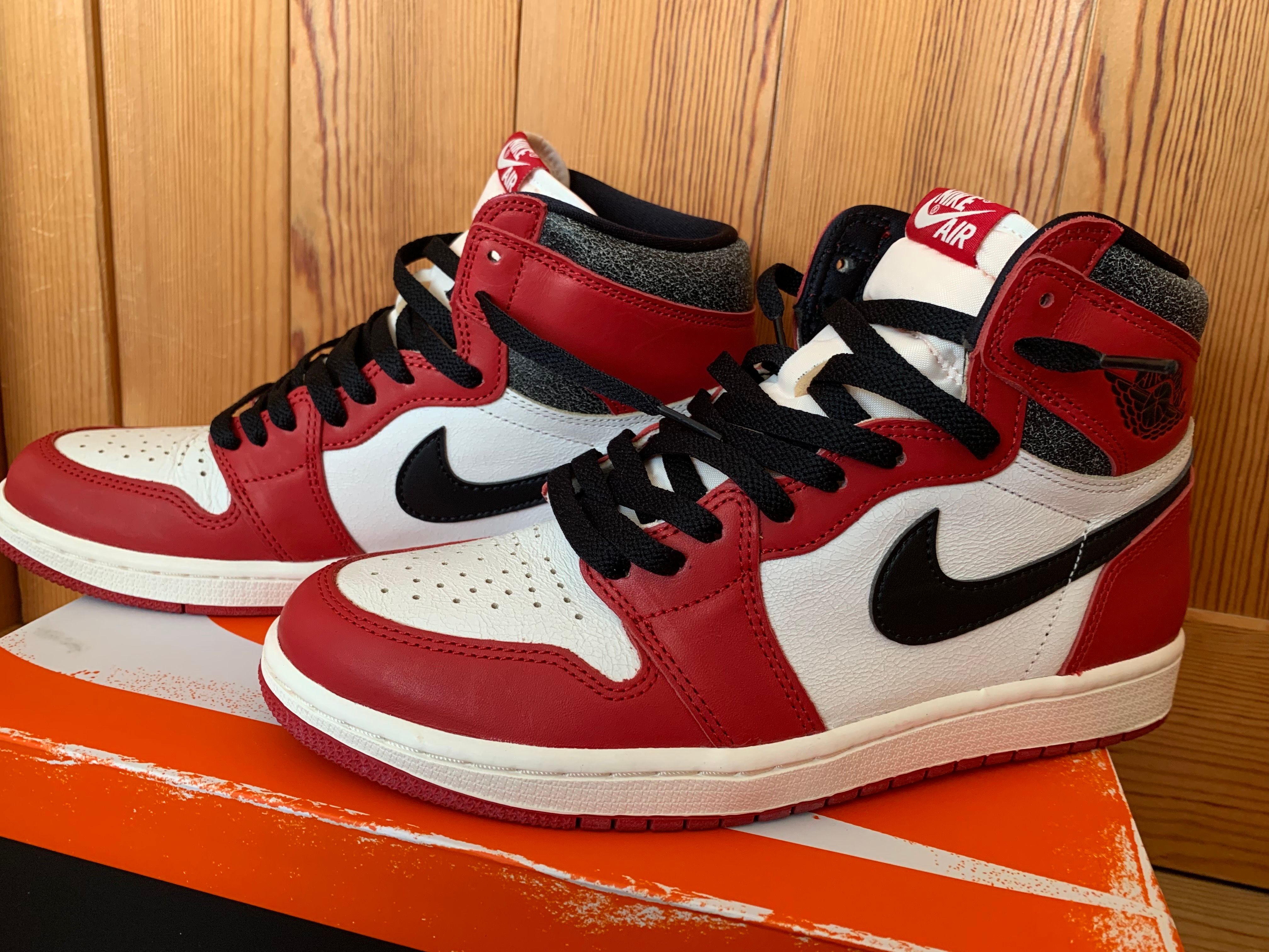 Nike Air Jordan 1 High OG "Lost & Found/Chicago"