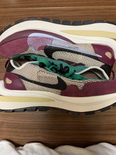 sacai × Nike Vapor Waffle "String/Red/Green"