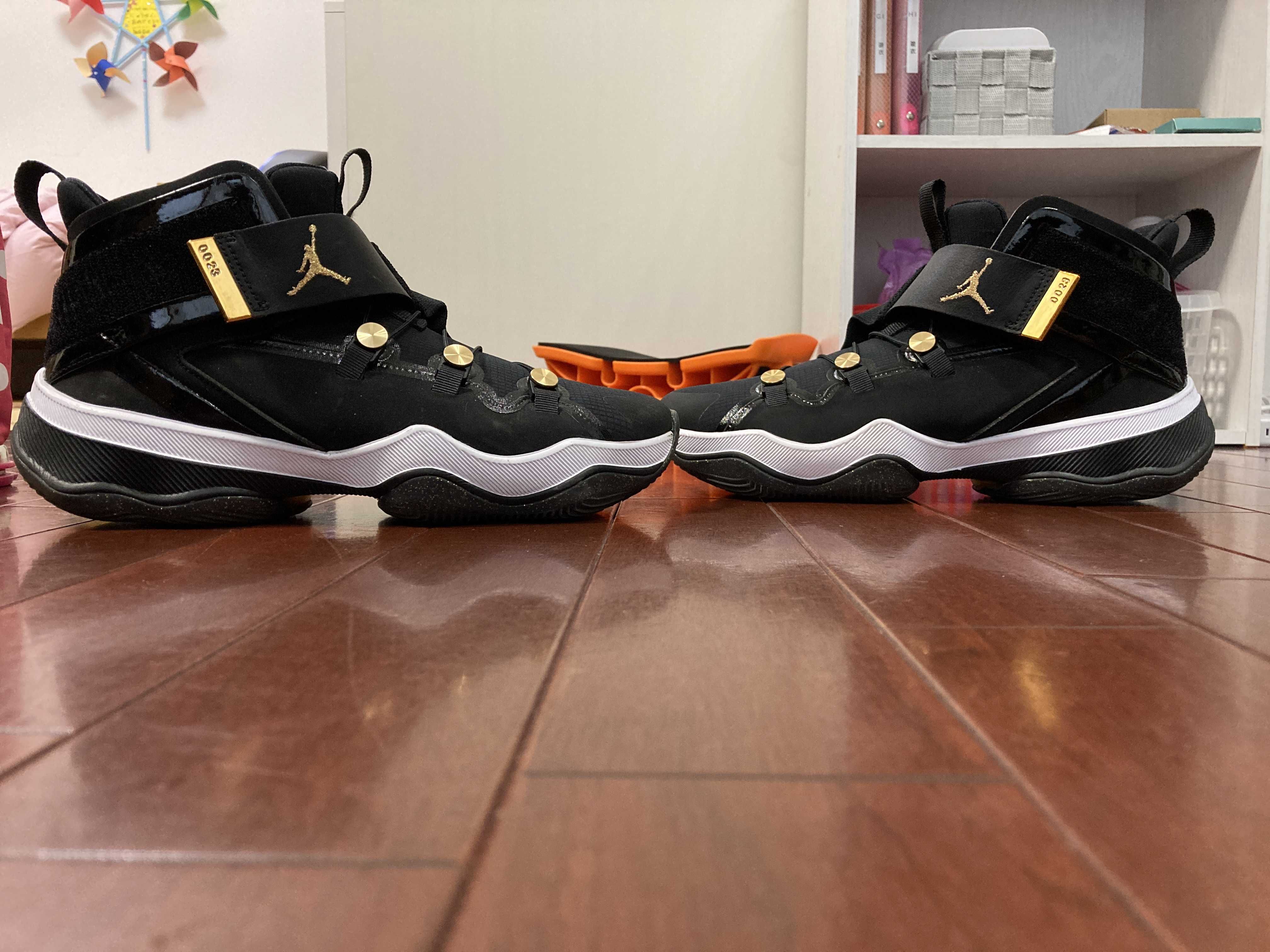 NIKE JORDAN AJNT23 "BLACK"(ブリーフケース付き)