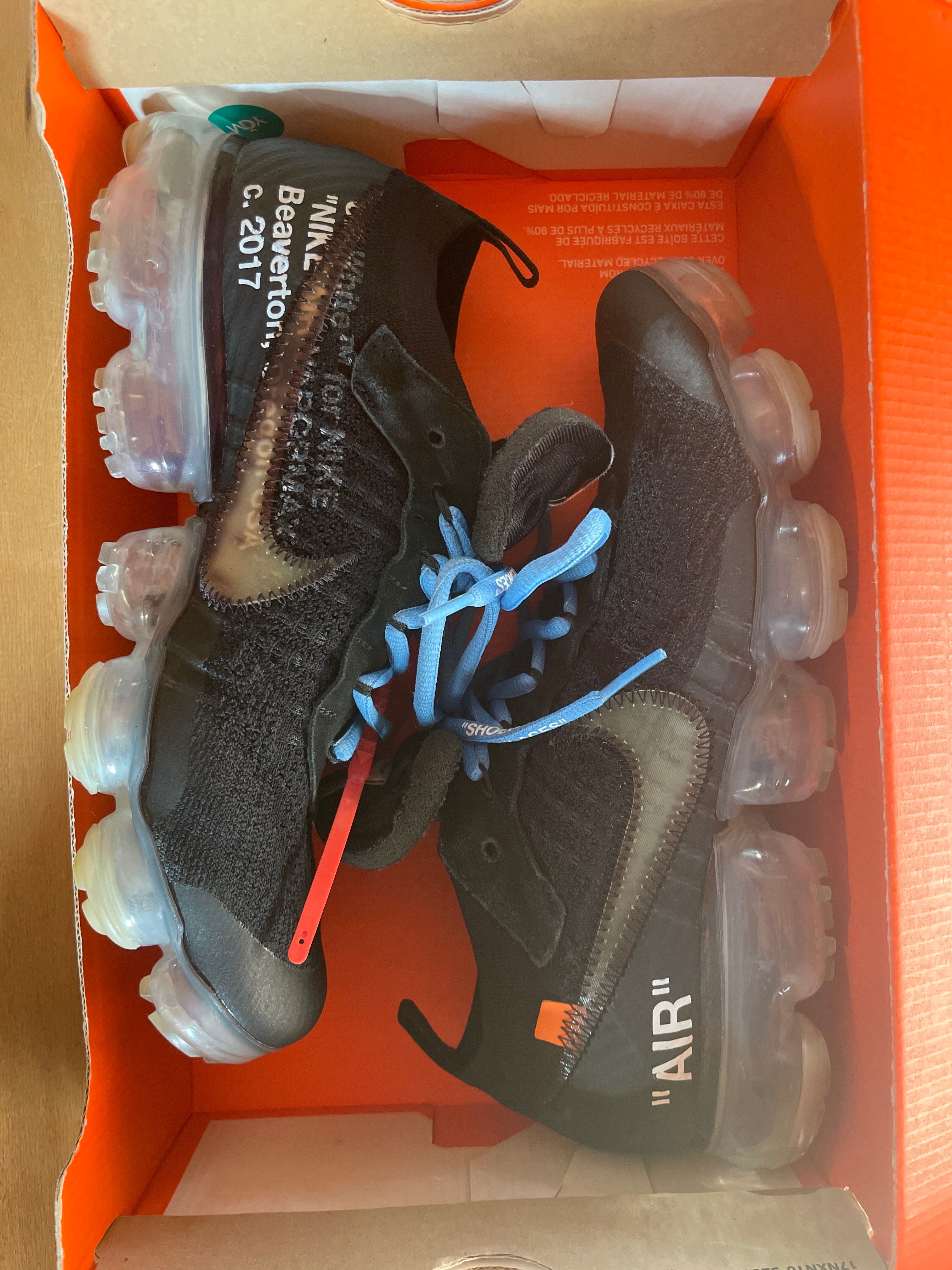 Off-White × Nike Air Vapormax "Black/Total Orange/Clear"