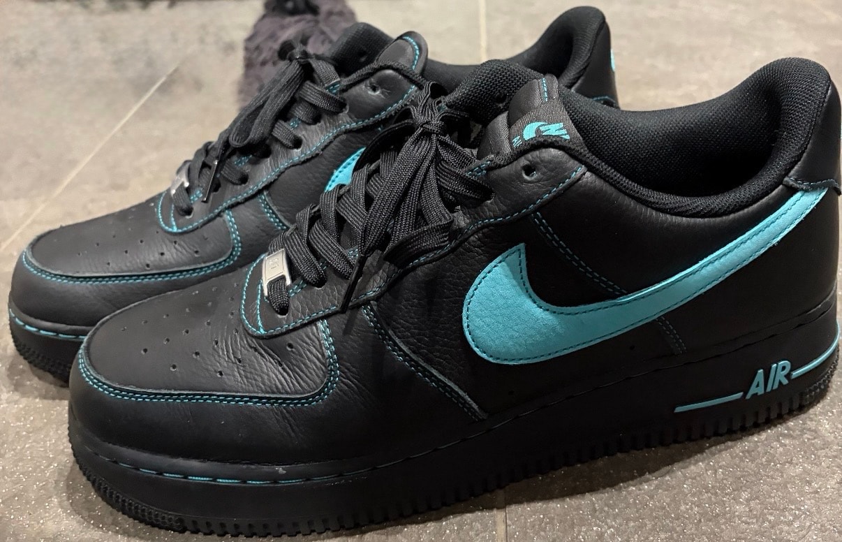 Nike Air Force 1 Low "Black Tiffany"