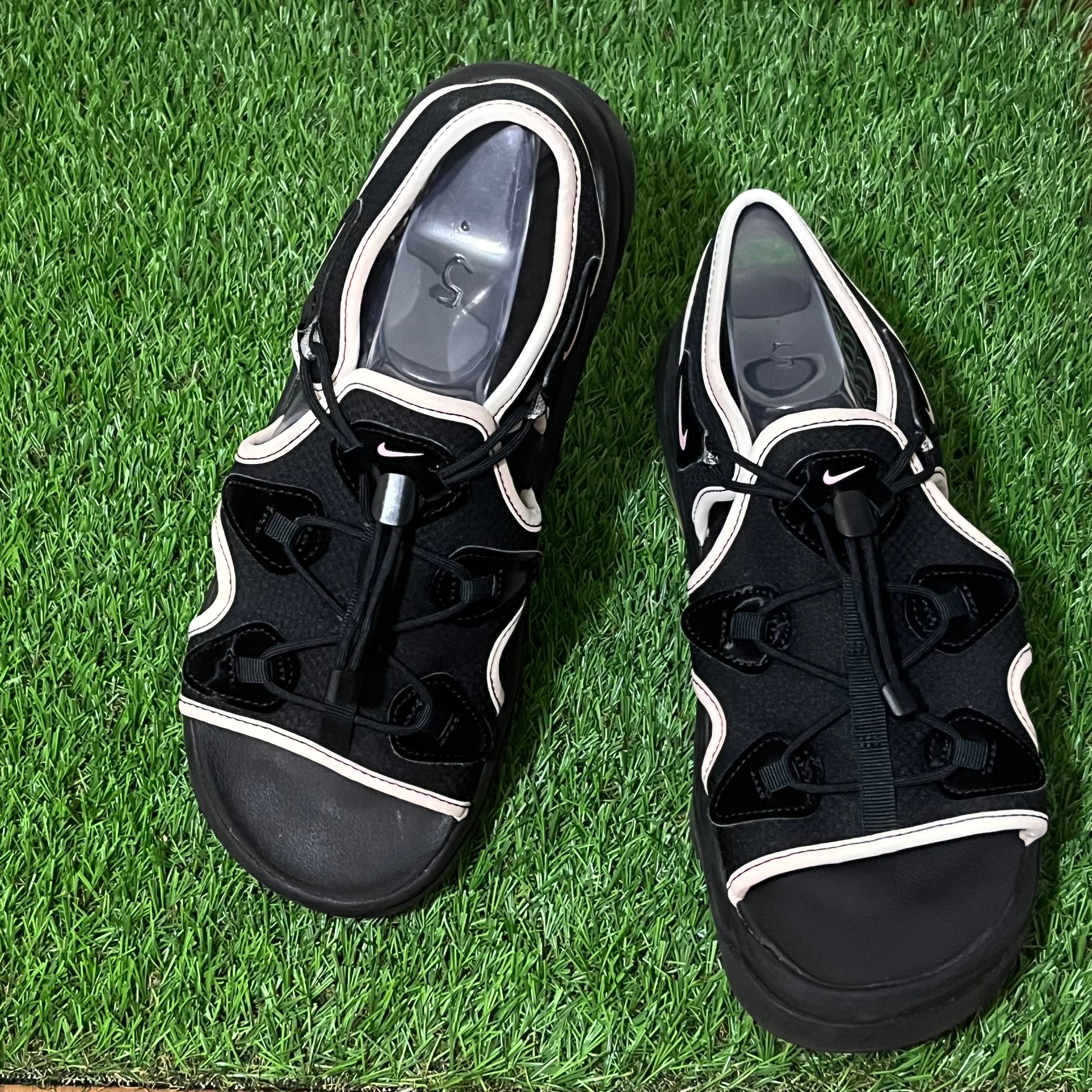 NIKE Women's AIR MAX KOKO "BLACK/PINK"