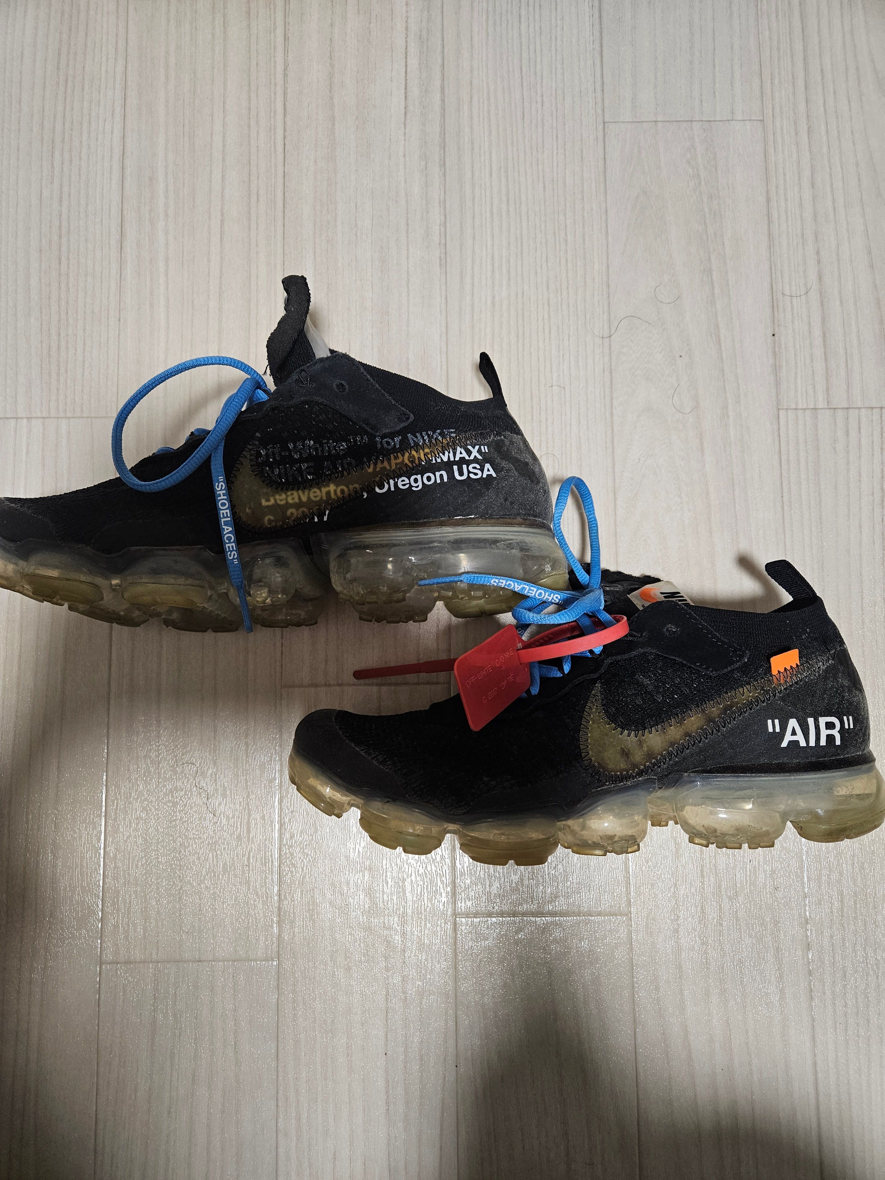 Off-White × Nike Air Vapormax "Black/Total Orange/Clear"