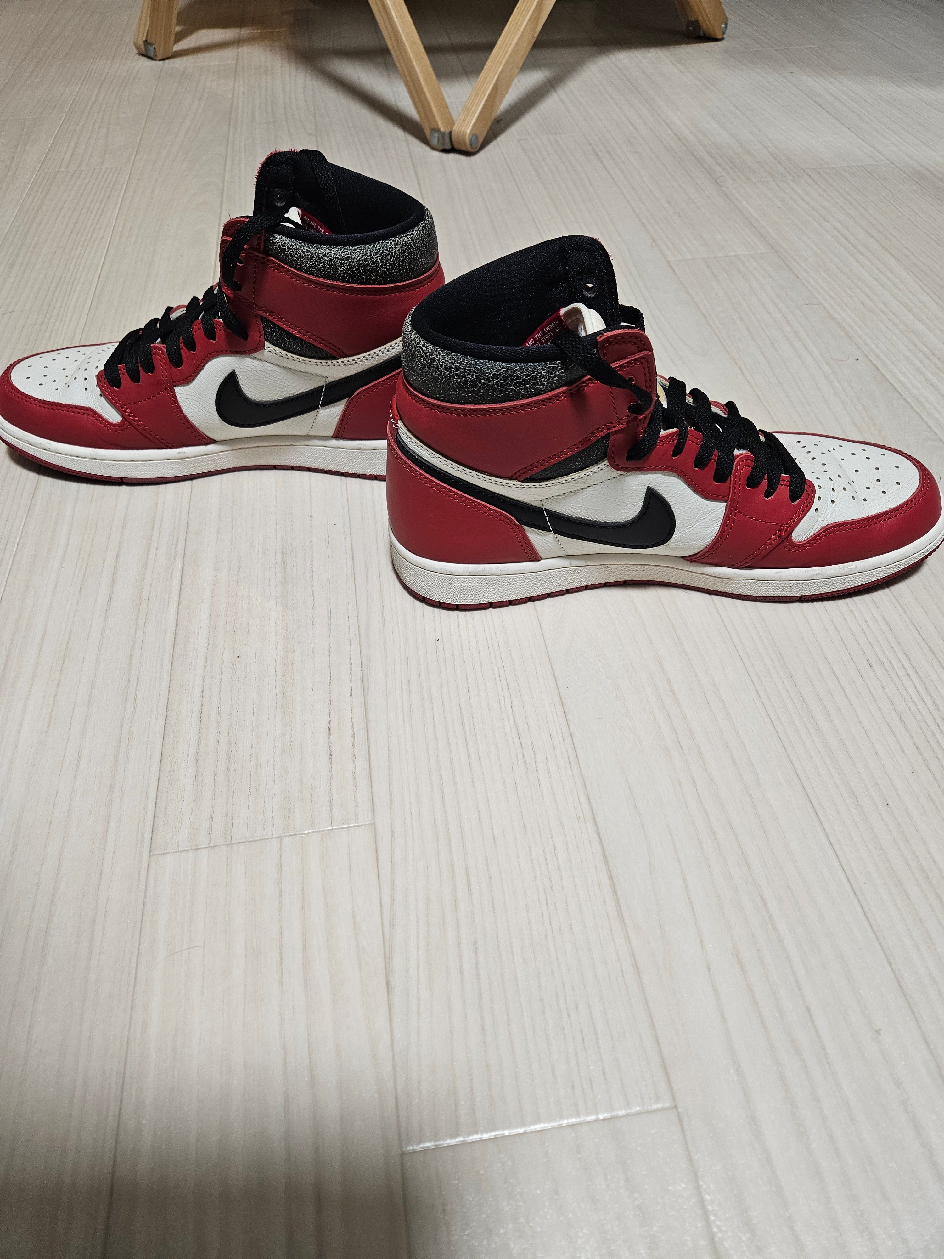 Nike Air Jordan 1 High OG "Lost & Found/Chicago"