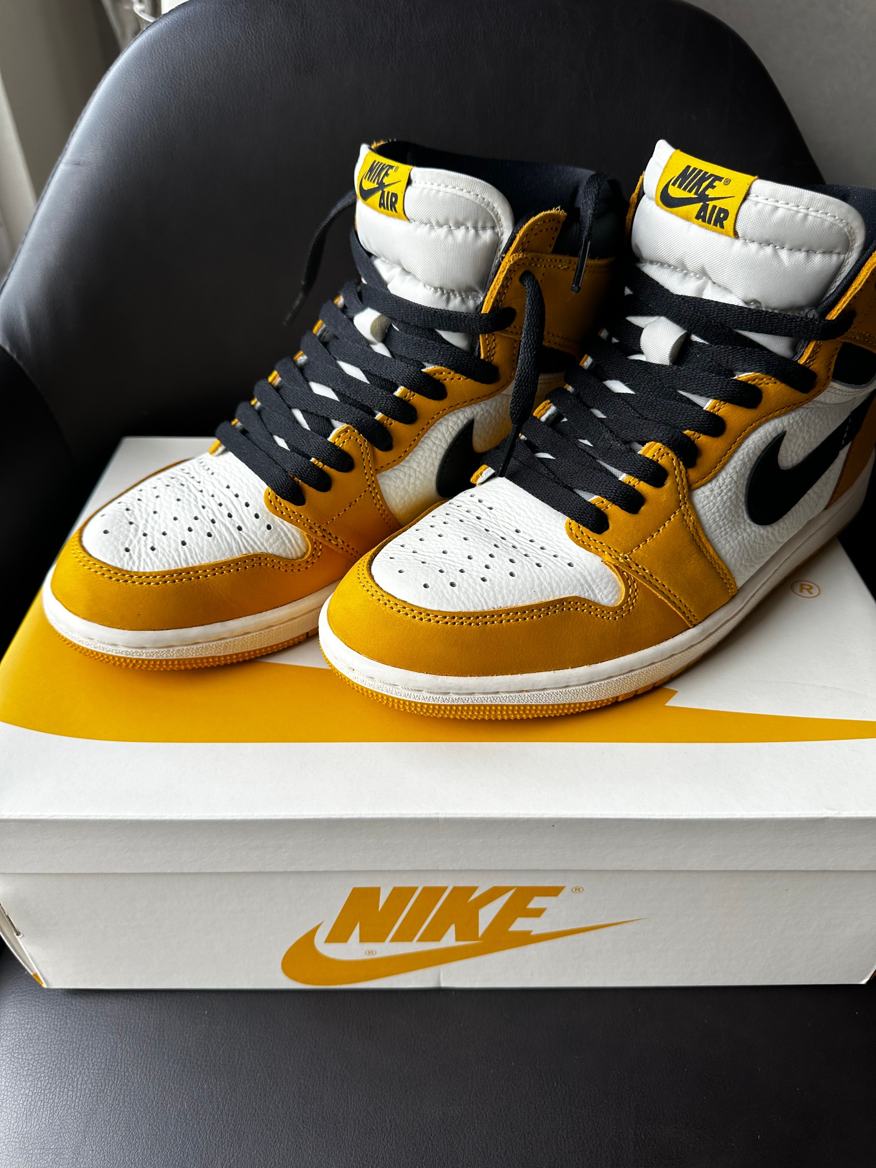 Nike Air Jordan 1 Retro High OG "Yellow Ochre"