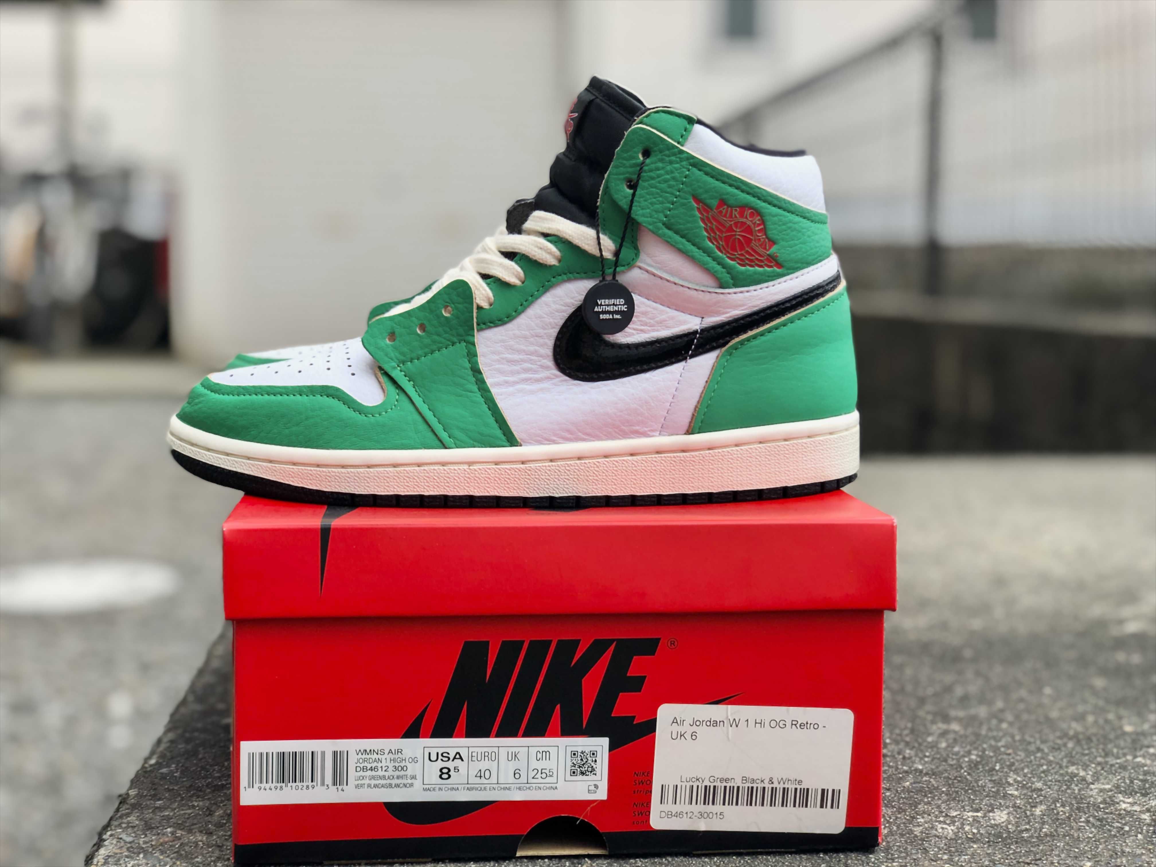 Nike Women's Air Jordan 1 High OG "Lucky Green/White-Sail-Black"   