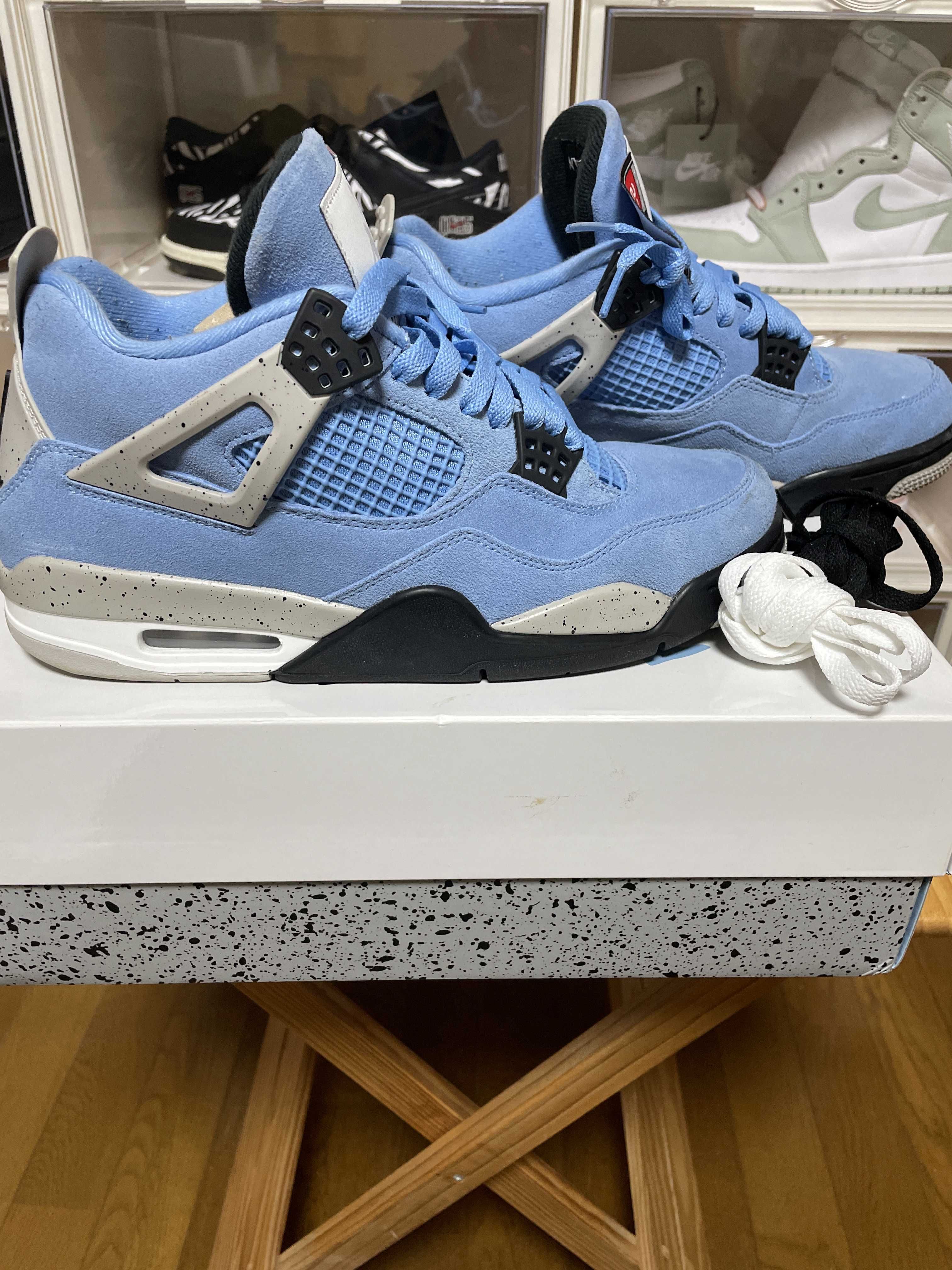 Nike Air Jordan 4 "University Blue"