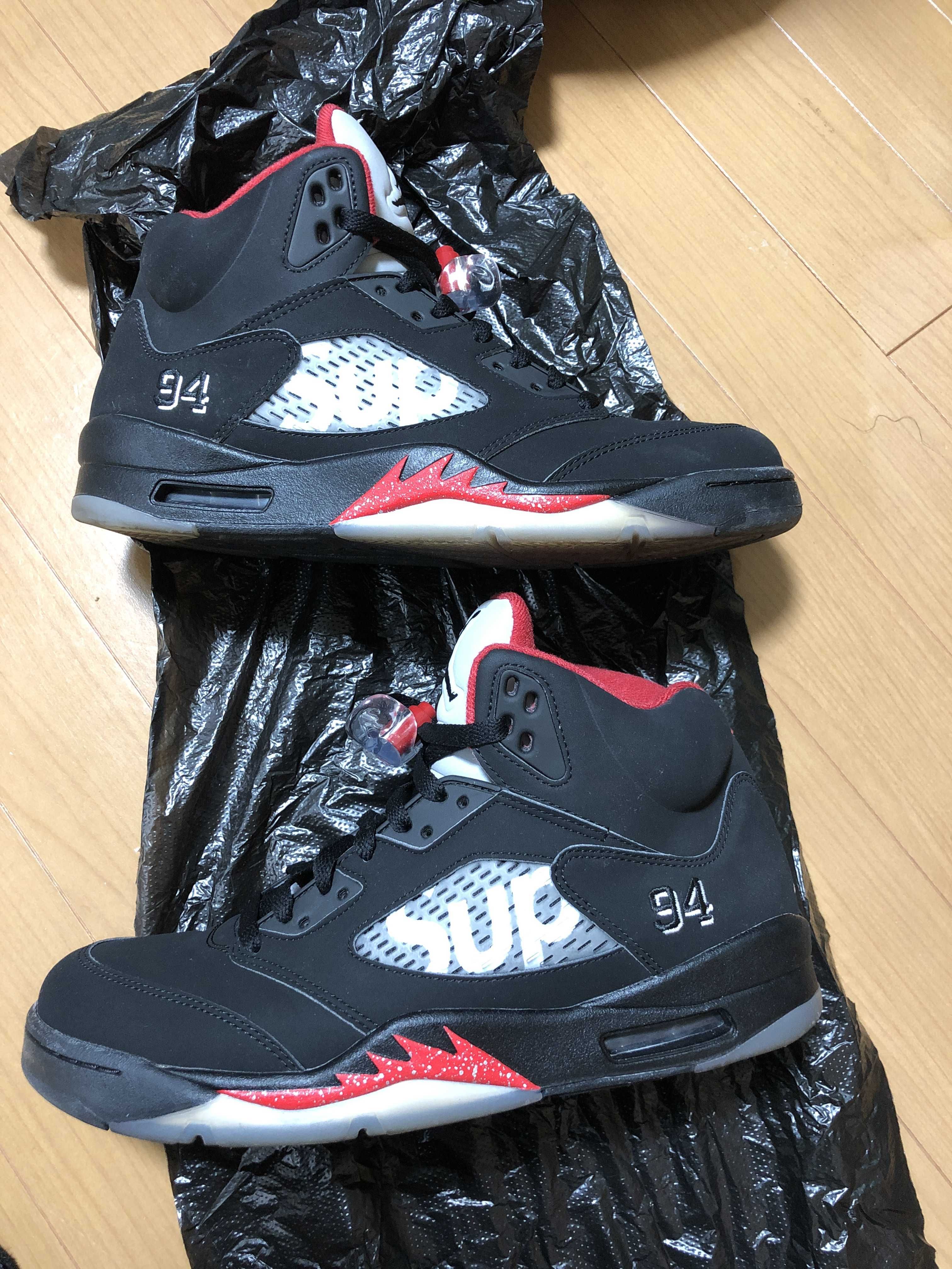 Supreme × Nike Air Jordan 5 Retro "Black"