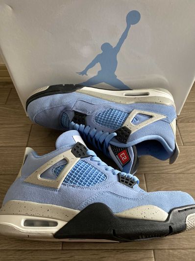 Nike Air Jordan 4 "University Blue"