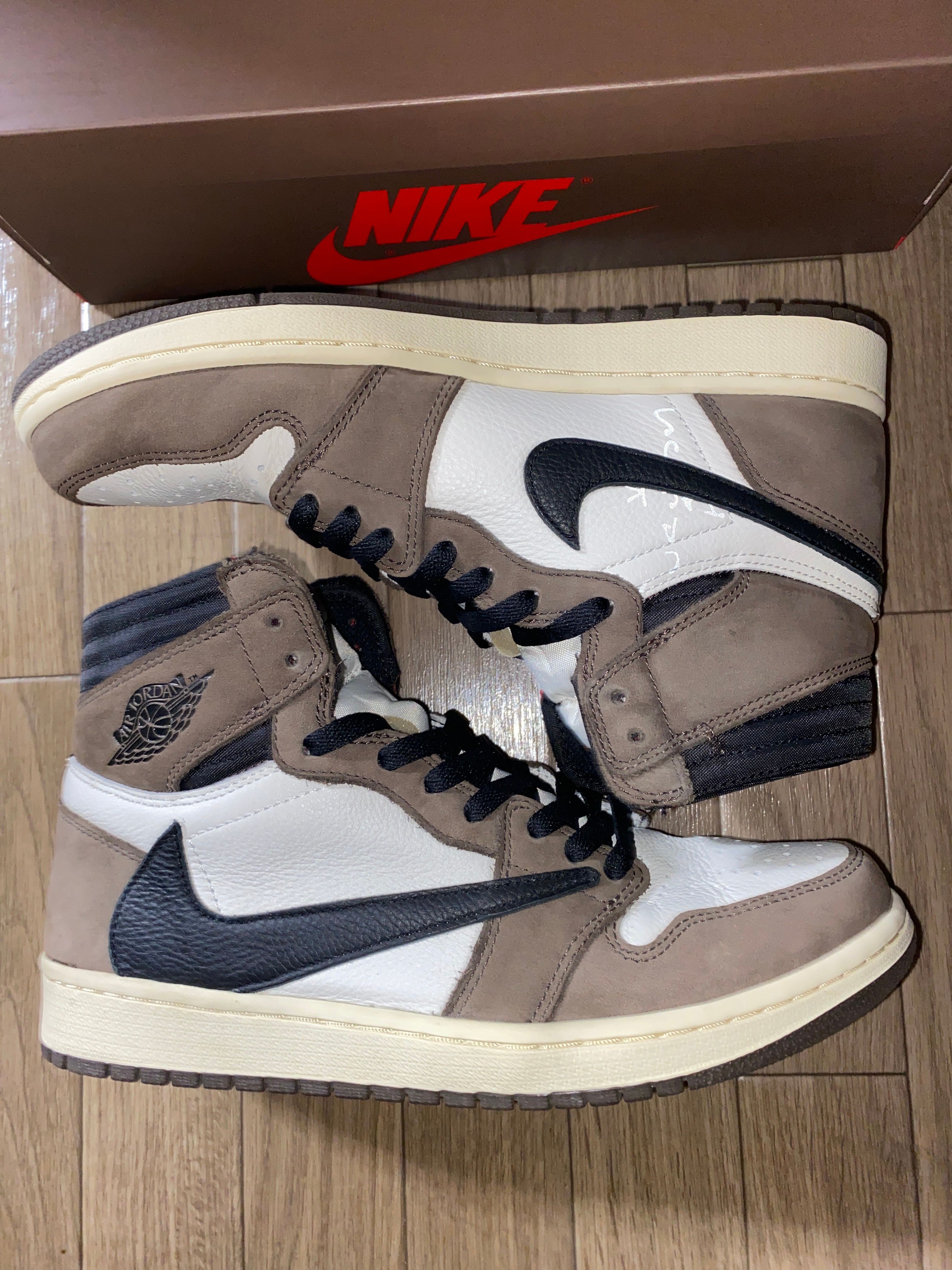 Travis Scott × Nike Air Jordan 1 Retro High OG TS SP "Sail/Dark Mocha"