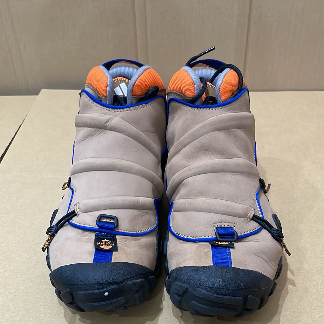 アディダス ラッドランダー EQT "パントーン"