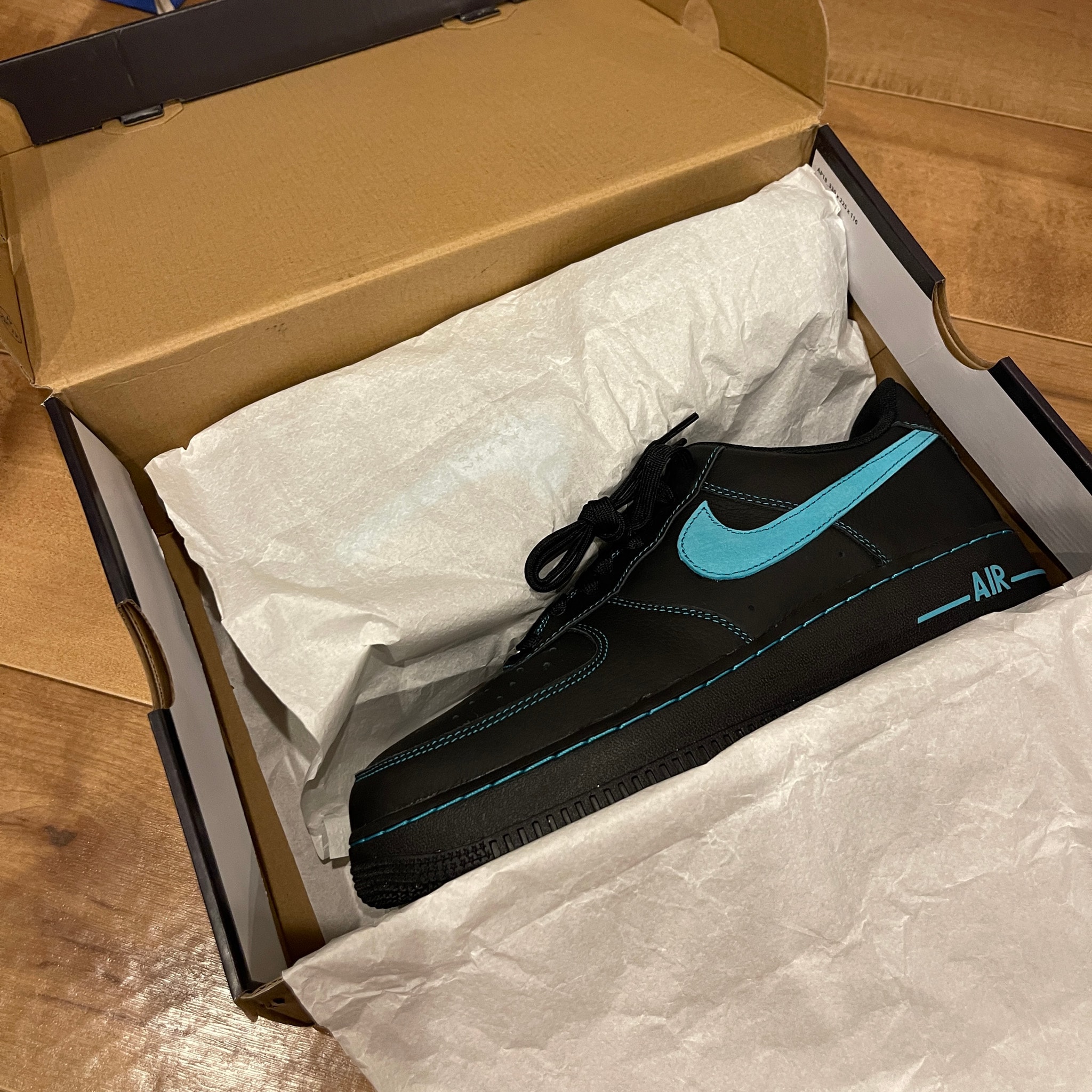 Nike Air Force 1 Low "Black Tiffany"