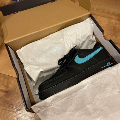 Nike Air Force 1 Low "Black Tiffany"