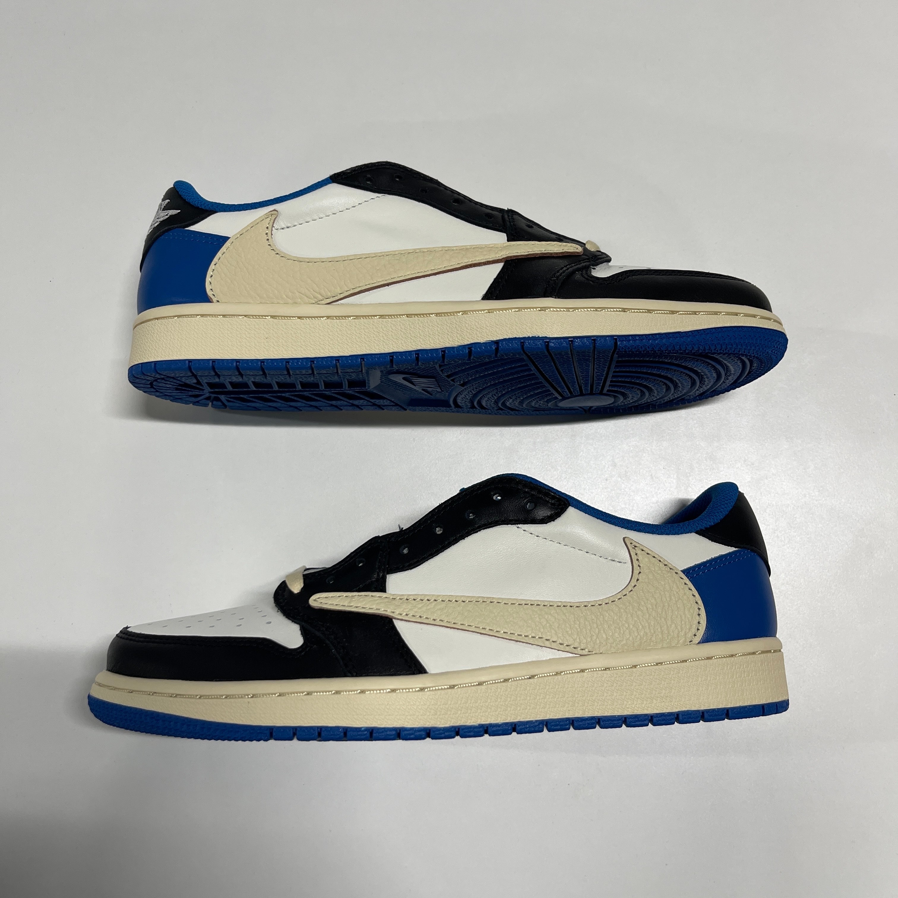 Travis Scott × fragment design × Nike Air Jordan 1 Low OG SP "Military Blue"