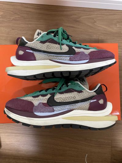 sacai × Nike Vapor Waffle "String/Red/Green"