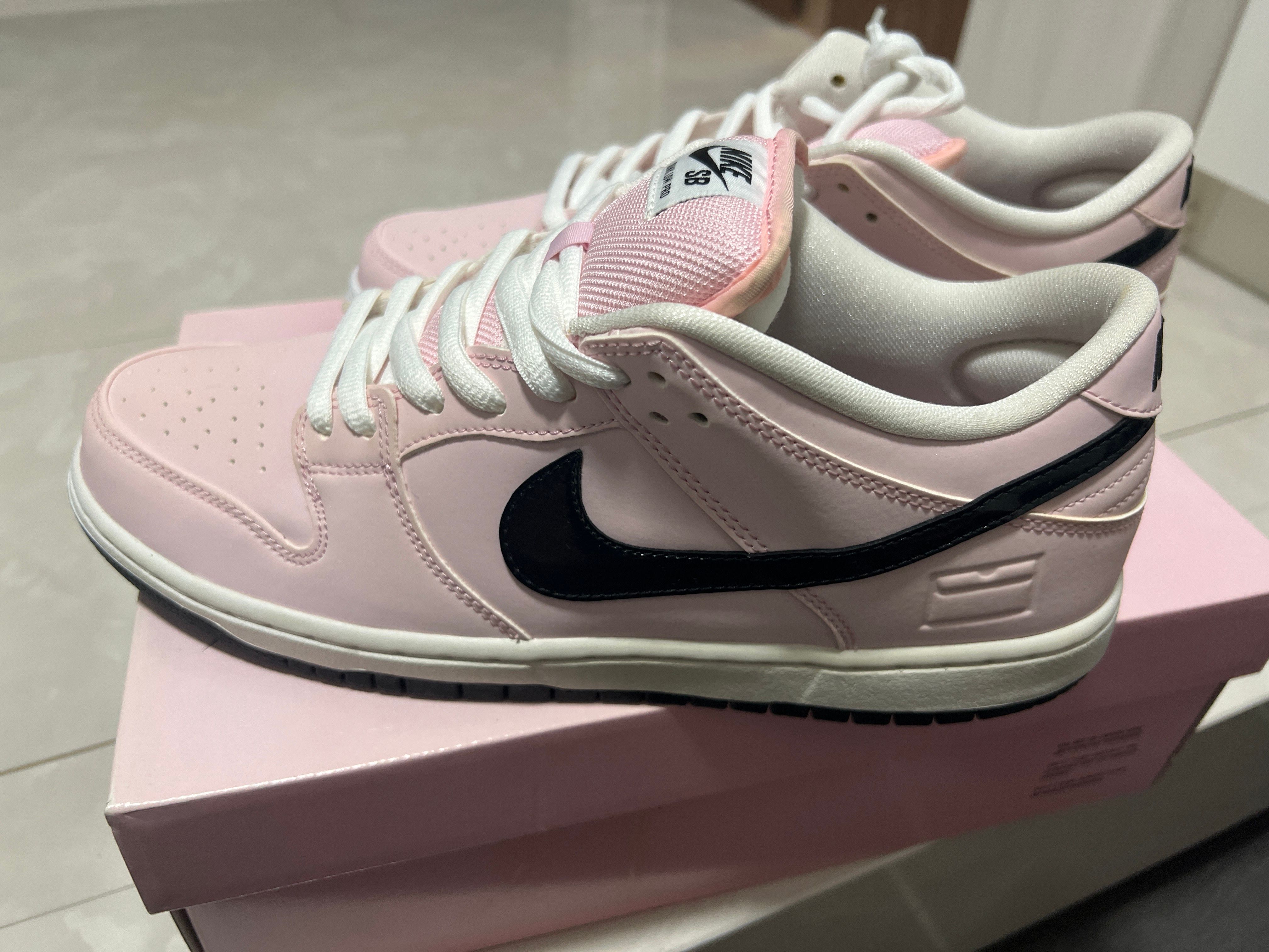 Nike SB Dunk Low "Pink Box"