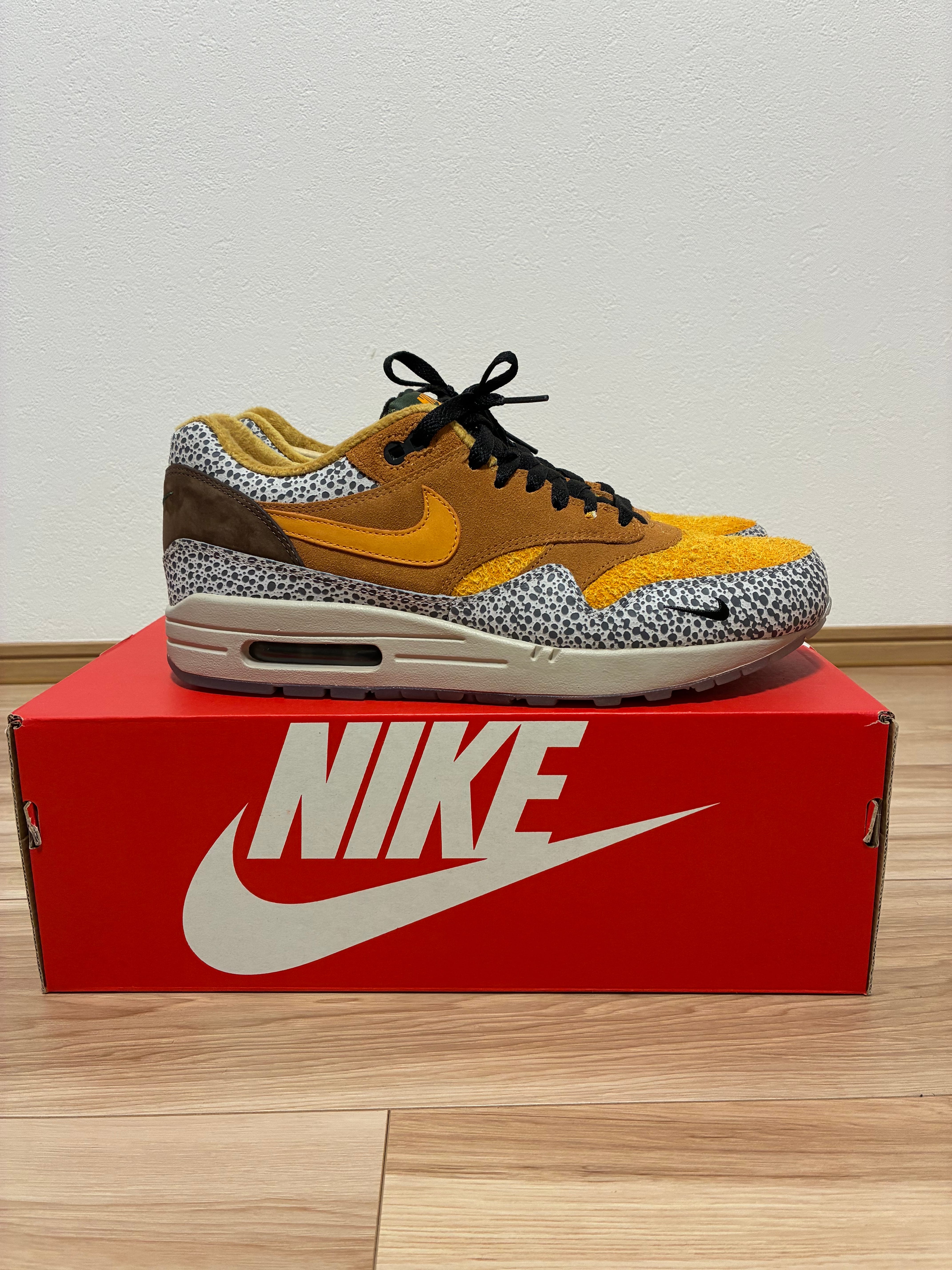 アトモス × ナイキ エアマックス1 "サファリ" (2016)