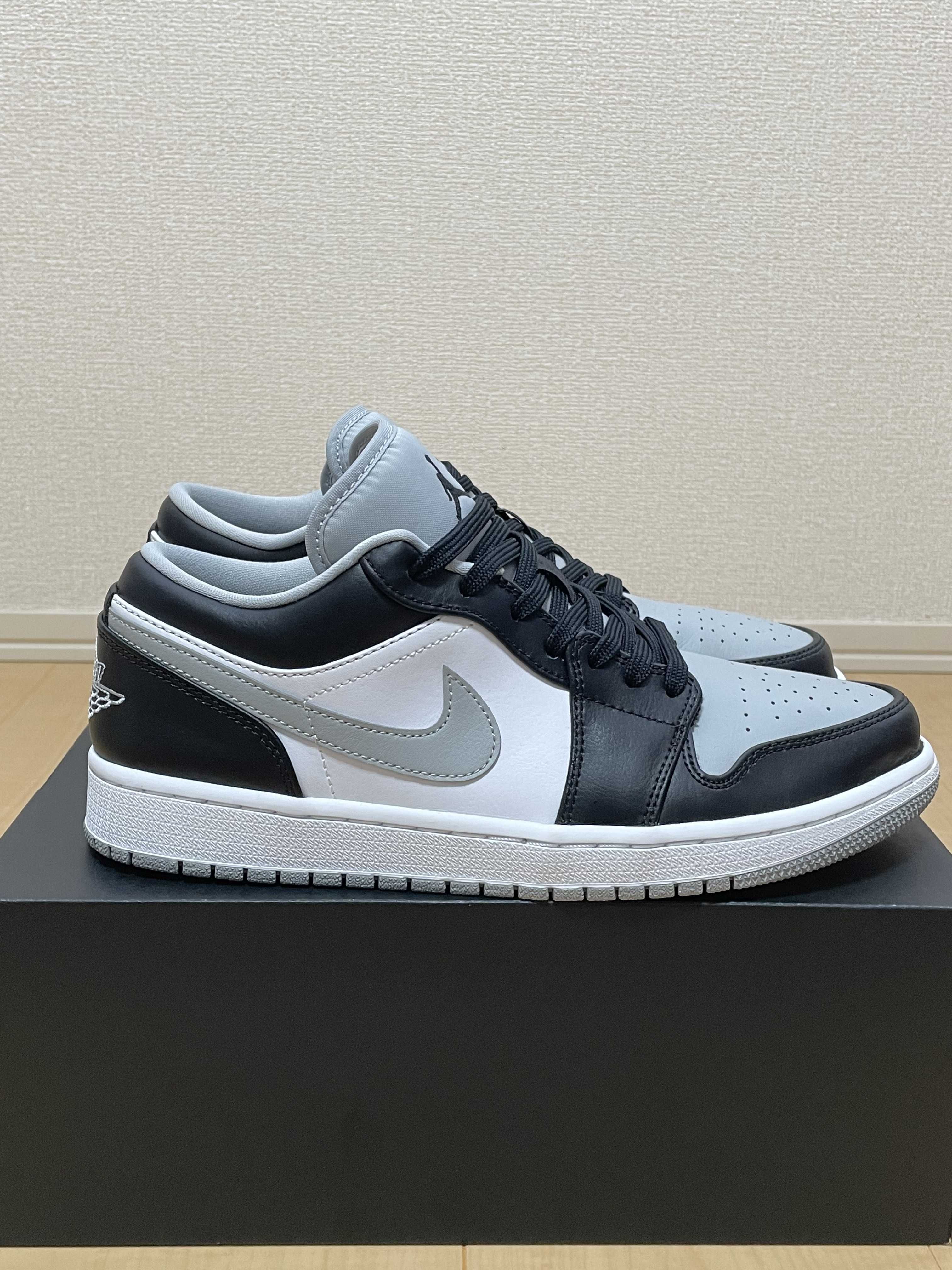 Nike Air Jordan 1 Low "Black/Light Smoke Grey"