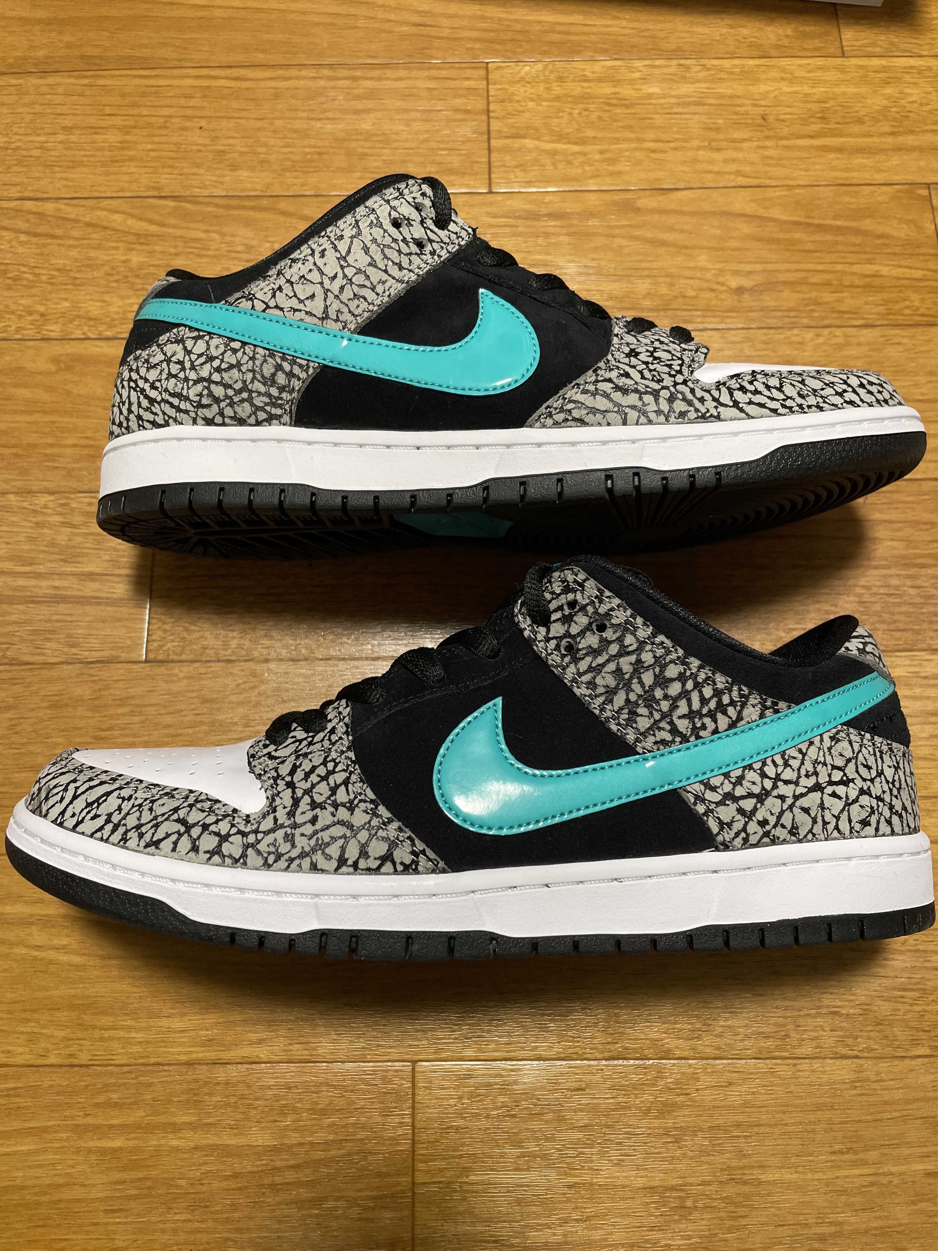 Nike SB Dunk Low "Elephant/Safari"