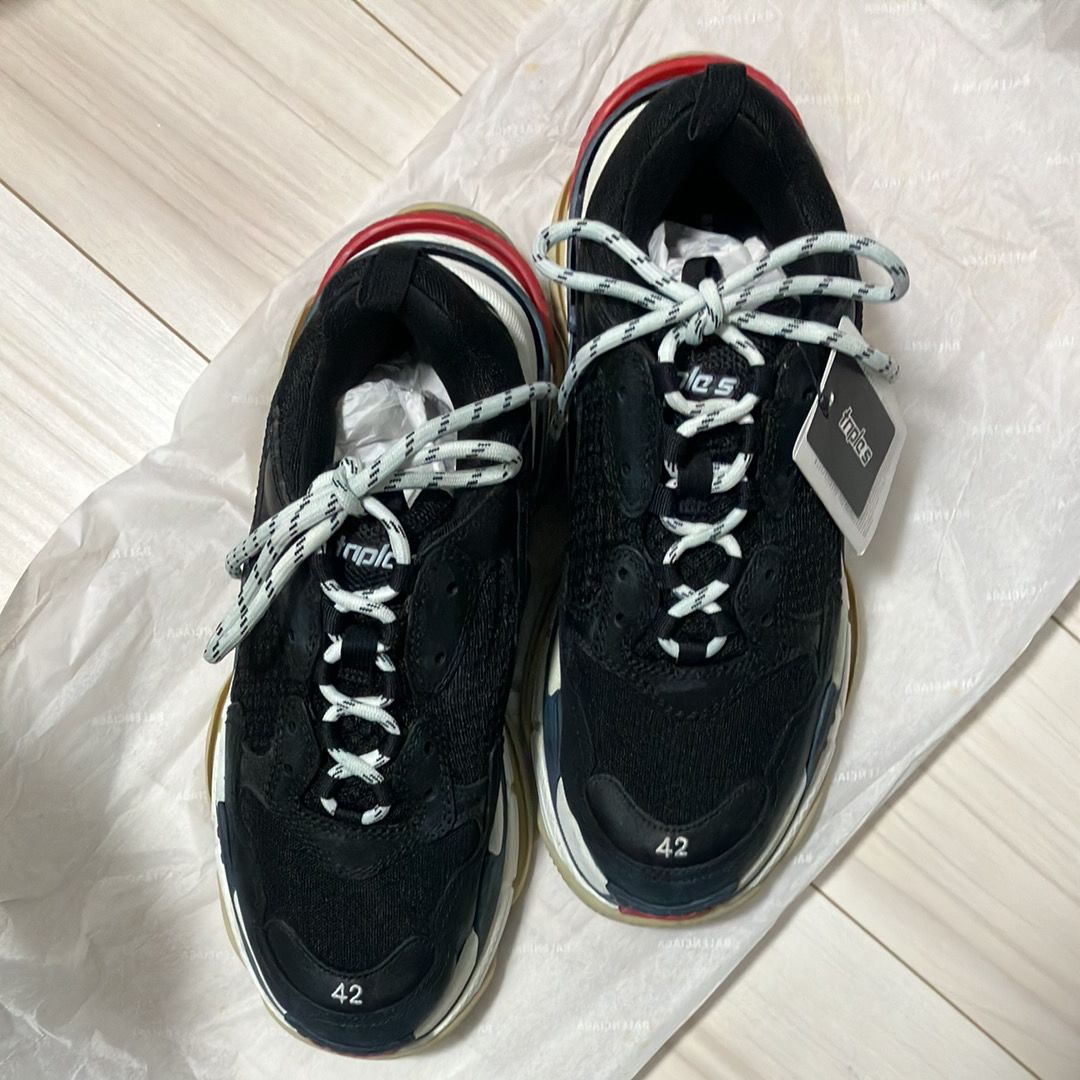 BALENCIAGA Triple S "Black/Red"