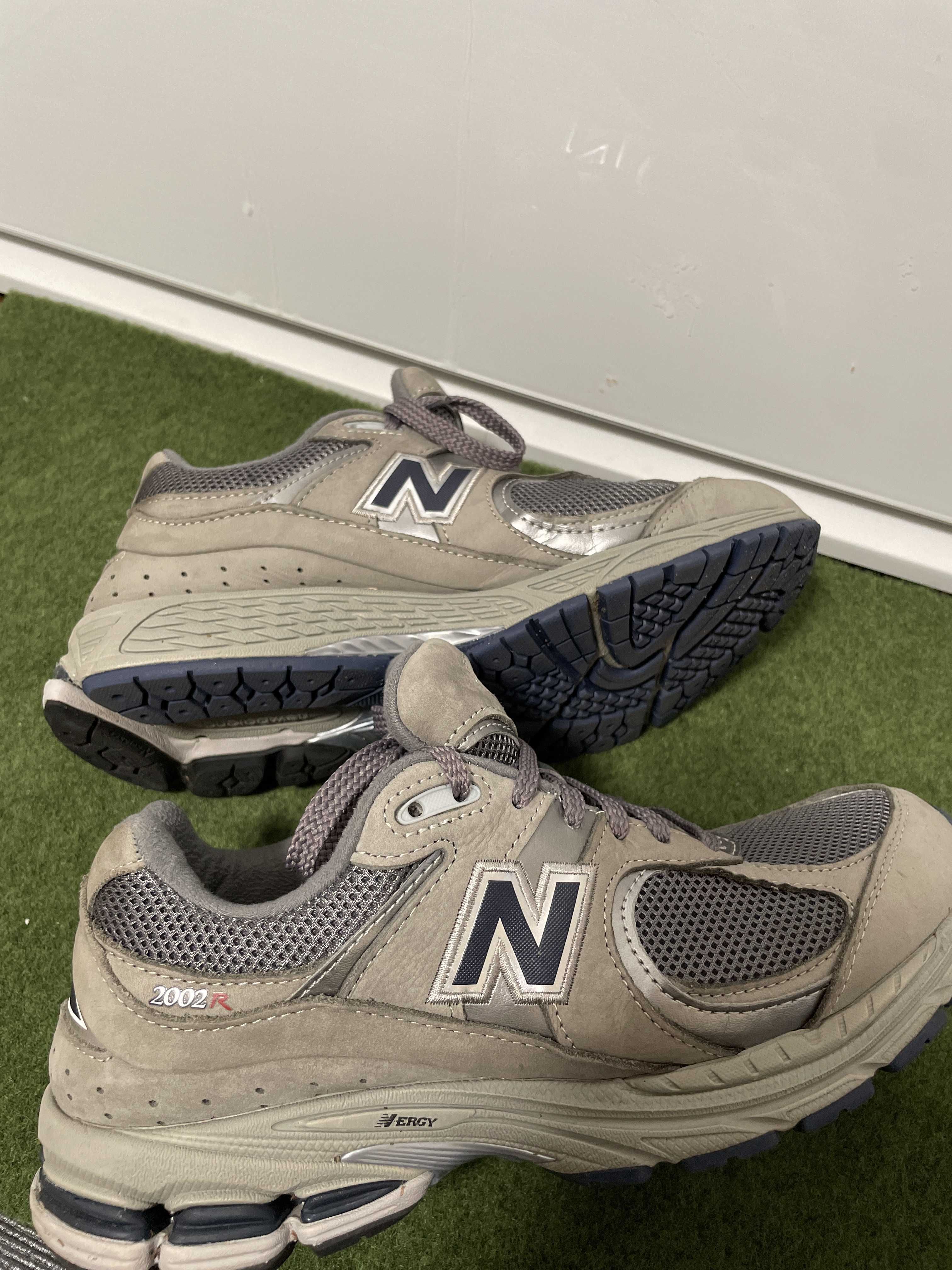 New Balance 2002R "Gray"