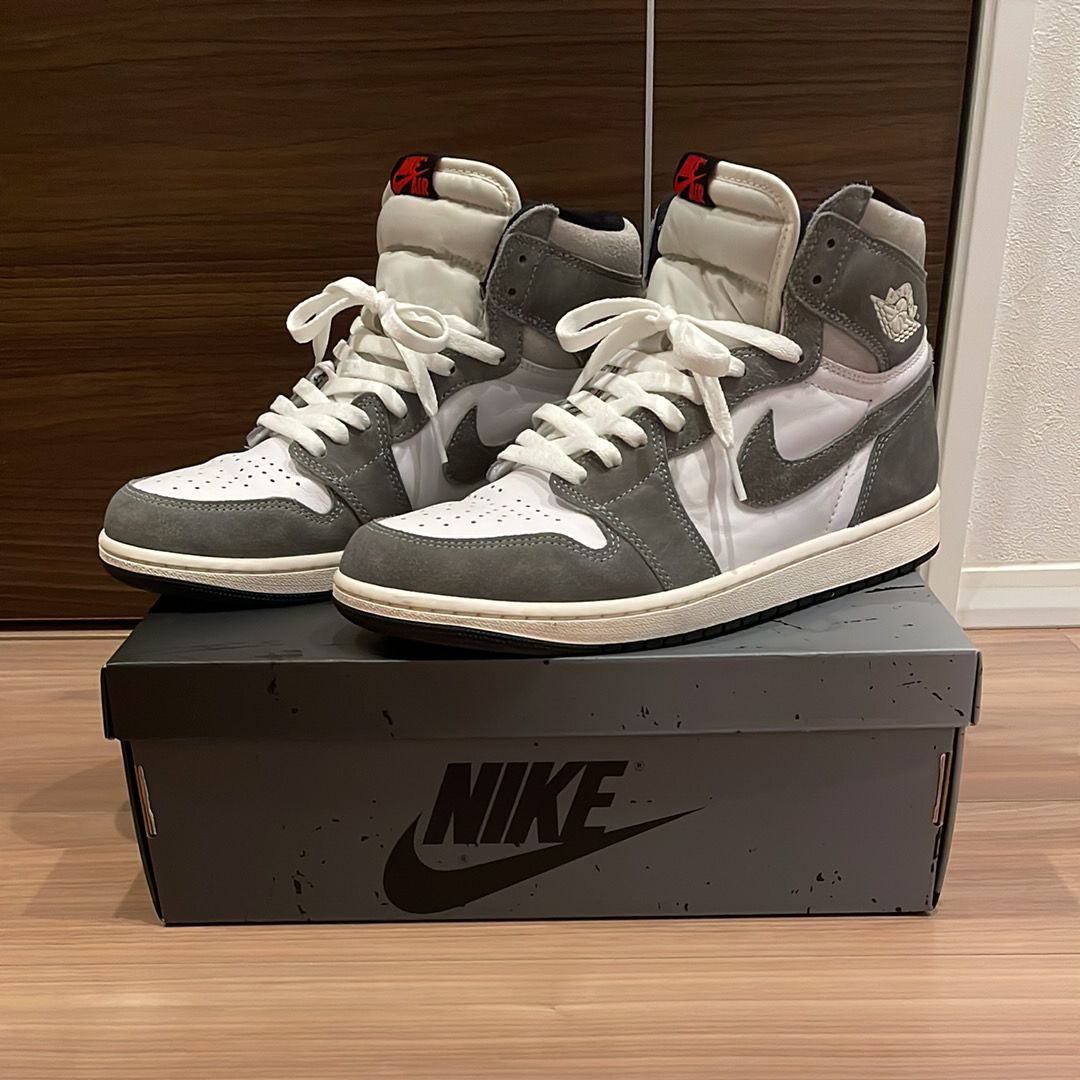 Nike Air Jordan 1 Retro High OG "Black and Smoke Grey"