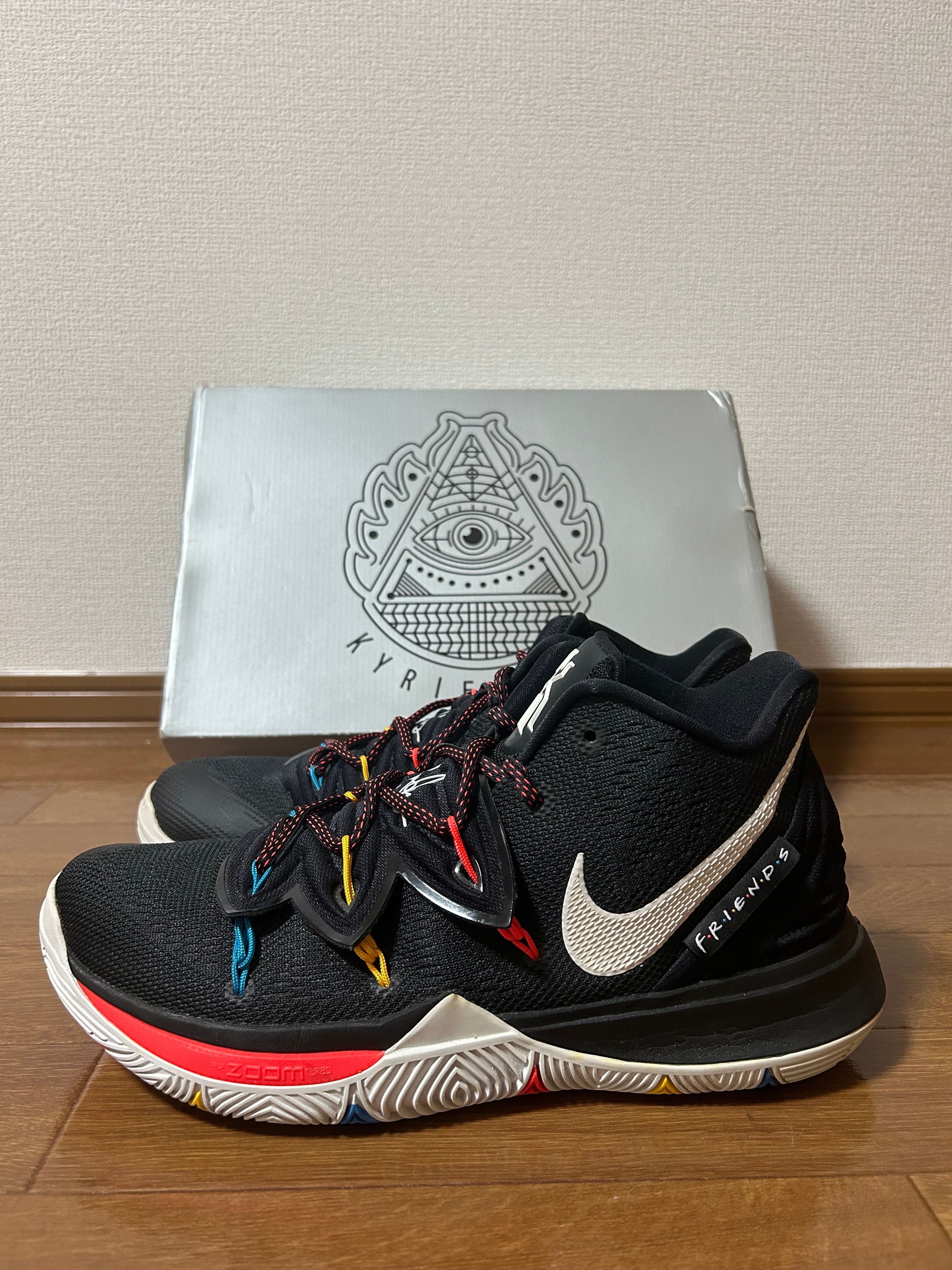 Kyrie 5 ブラック/グリーン Nike Kyrie Flytrap 5 ハイカット スニーカー | ブラック