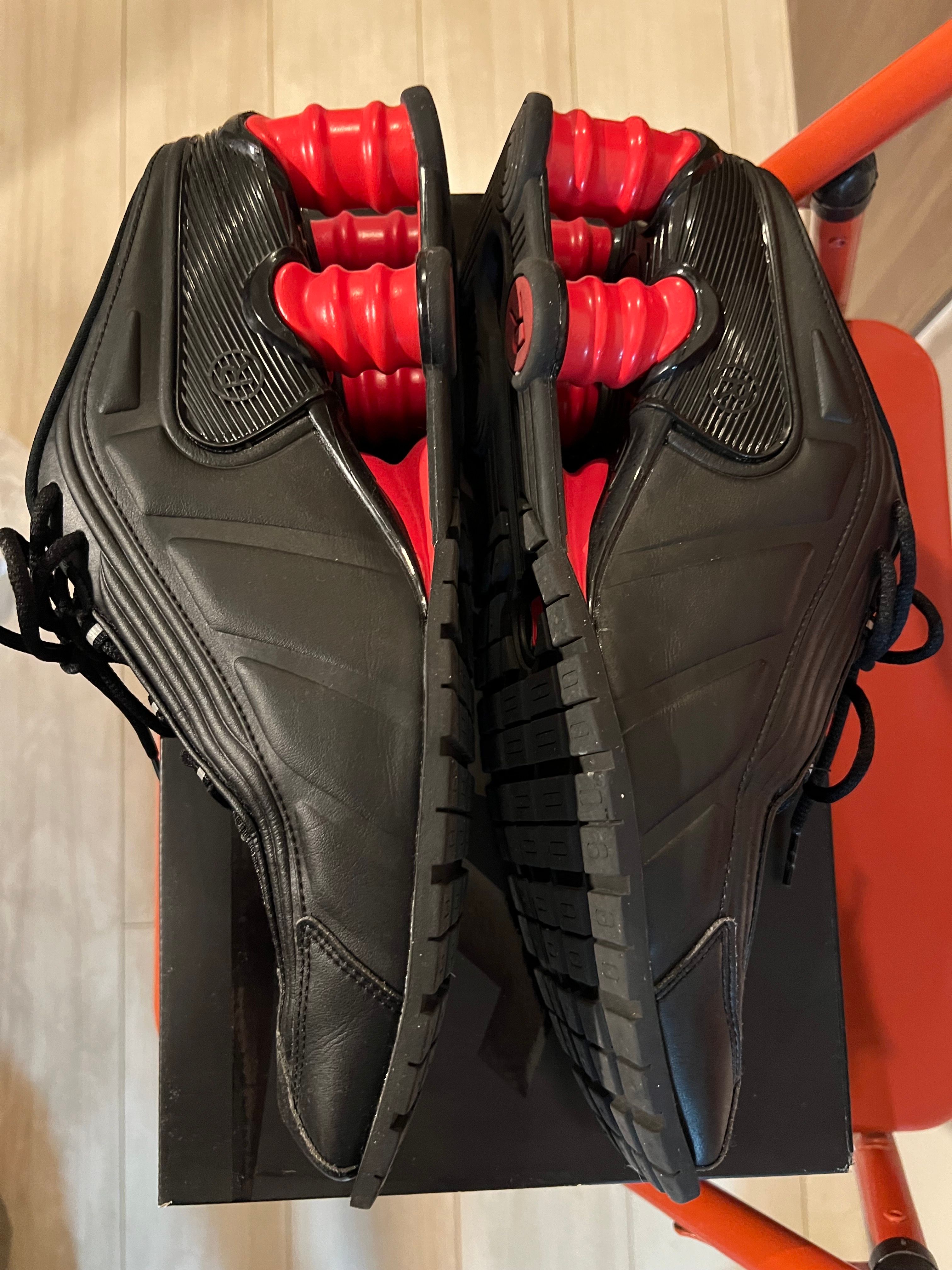 Martine Rose × Nike Women's Shox MR4 "Black/Metallic Silver Comet Red"