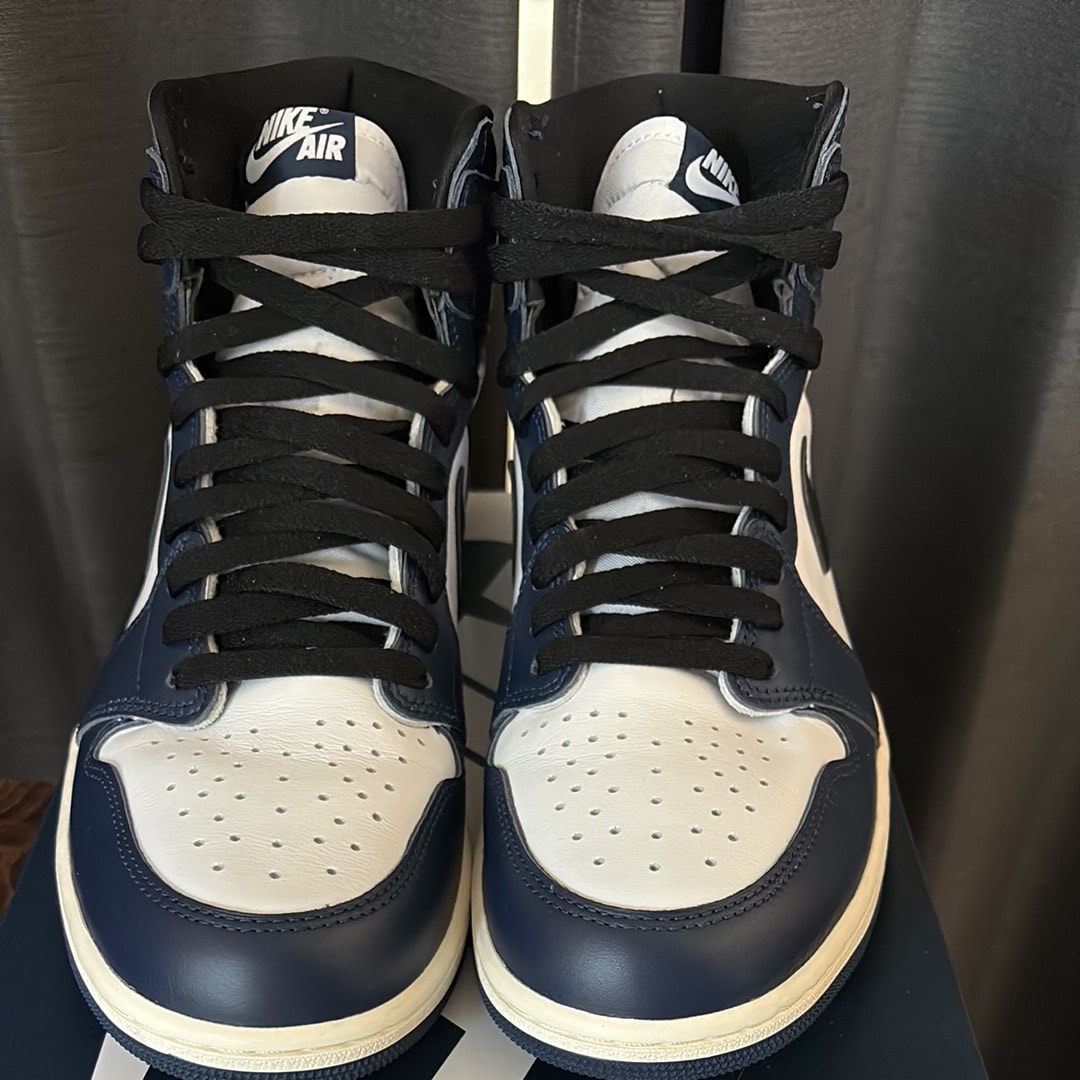 Nike Air Jordan 1 Retro High OG "Midnight Navy"