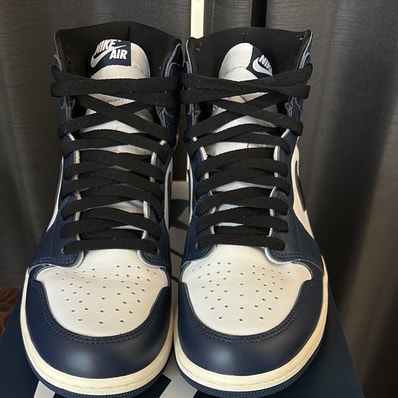Nike Air Jordan 1 Retro High OG "Midnight Navy"