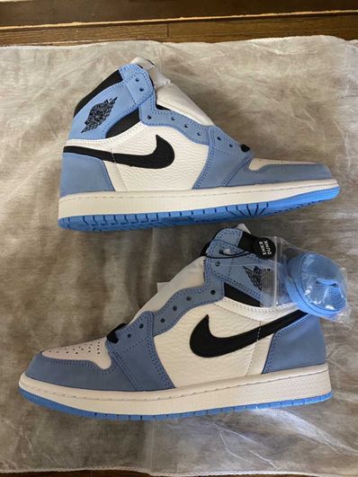 Nike Air Jordan 1 High OG "University Blue"