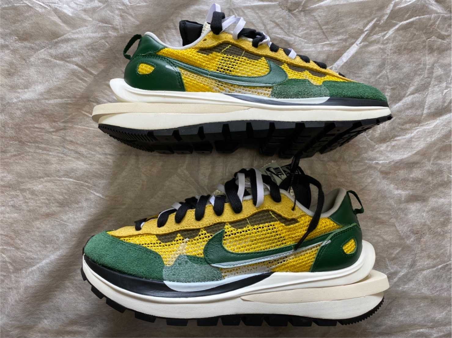 sacai × Nike Vapor Waffle "Tour Yellow/Stadium Green-Sail"