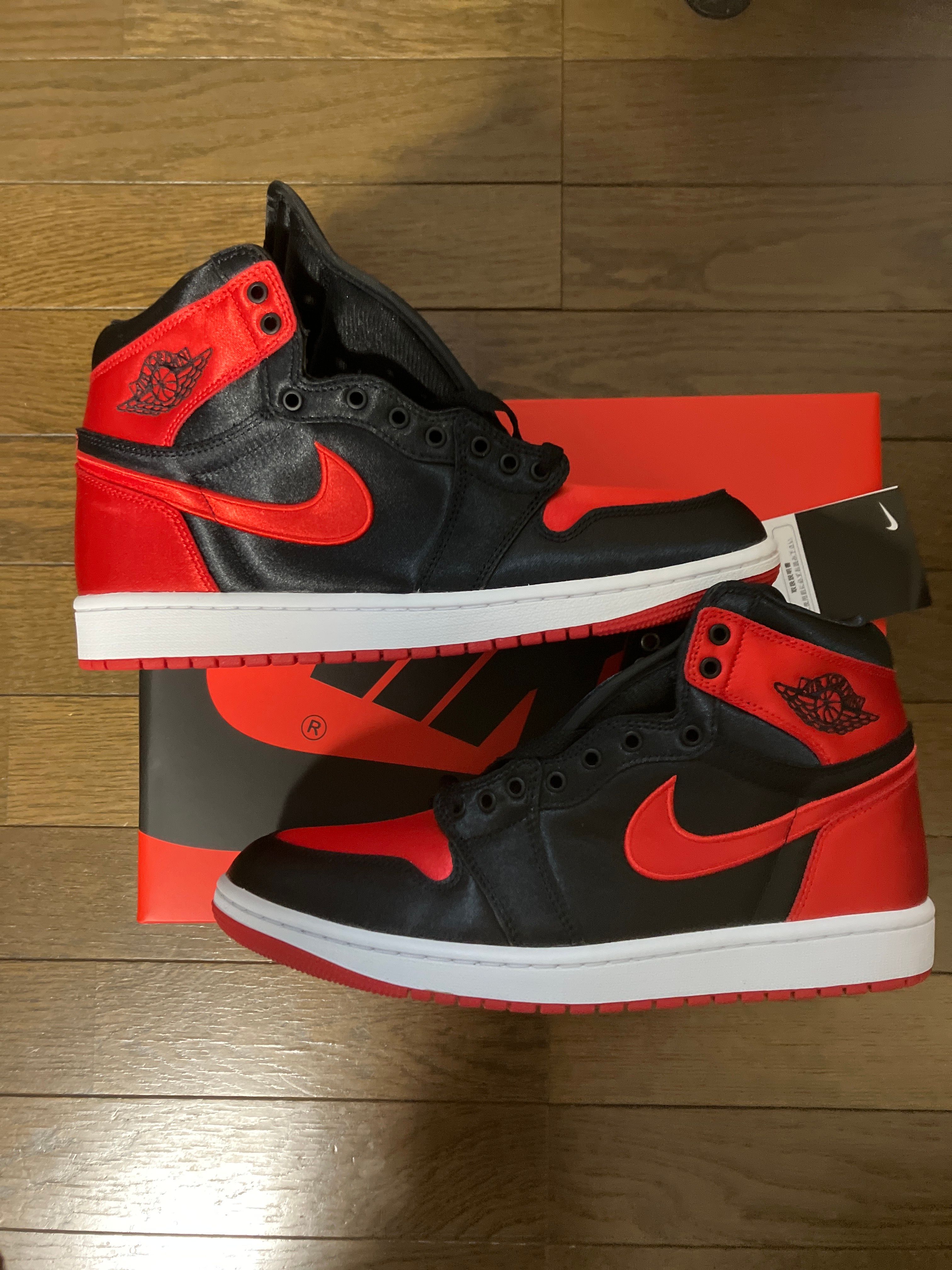 Nike Women's Air Jordan 1 Retro High OG "Satin Bred"