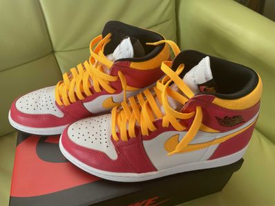 Nike Air Jordan 1 High OG "Light Fusion Red"