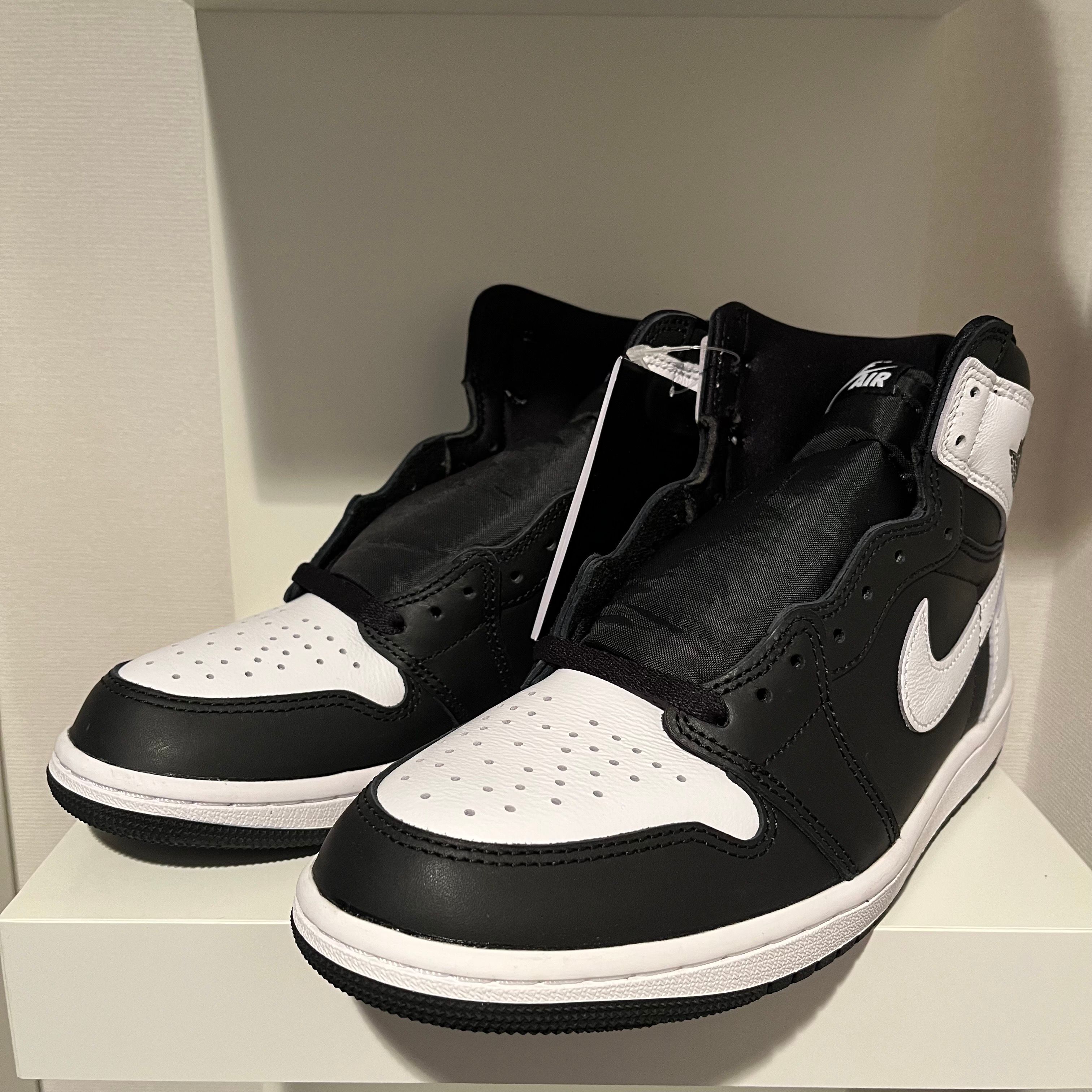 Nike Air Jordan 1 Retro High OG "Black/White"