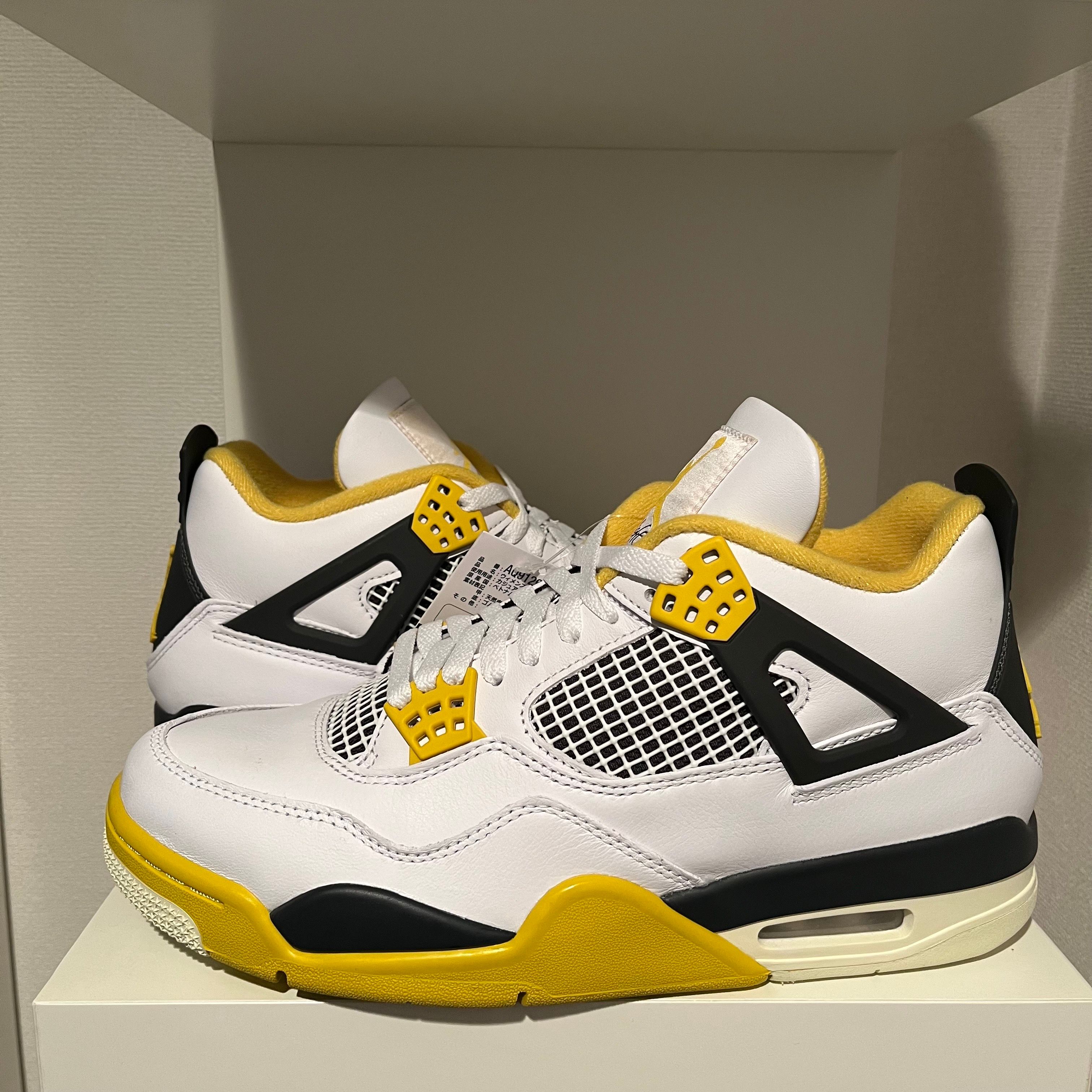 Nike Women's Air Jordan 4 Retro "Vivid Sulfur"