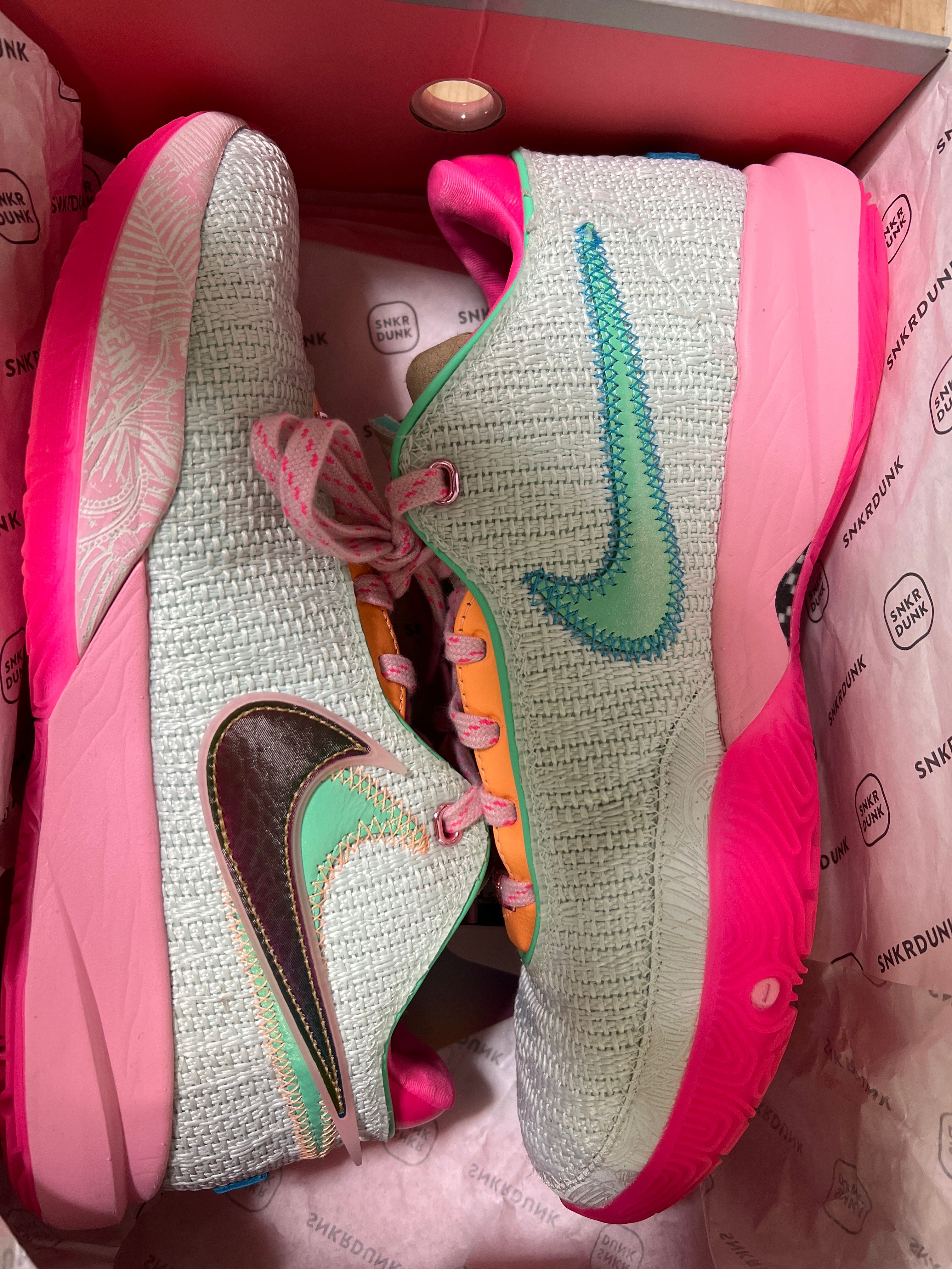 Nike LeBron 20 "Time Machine"