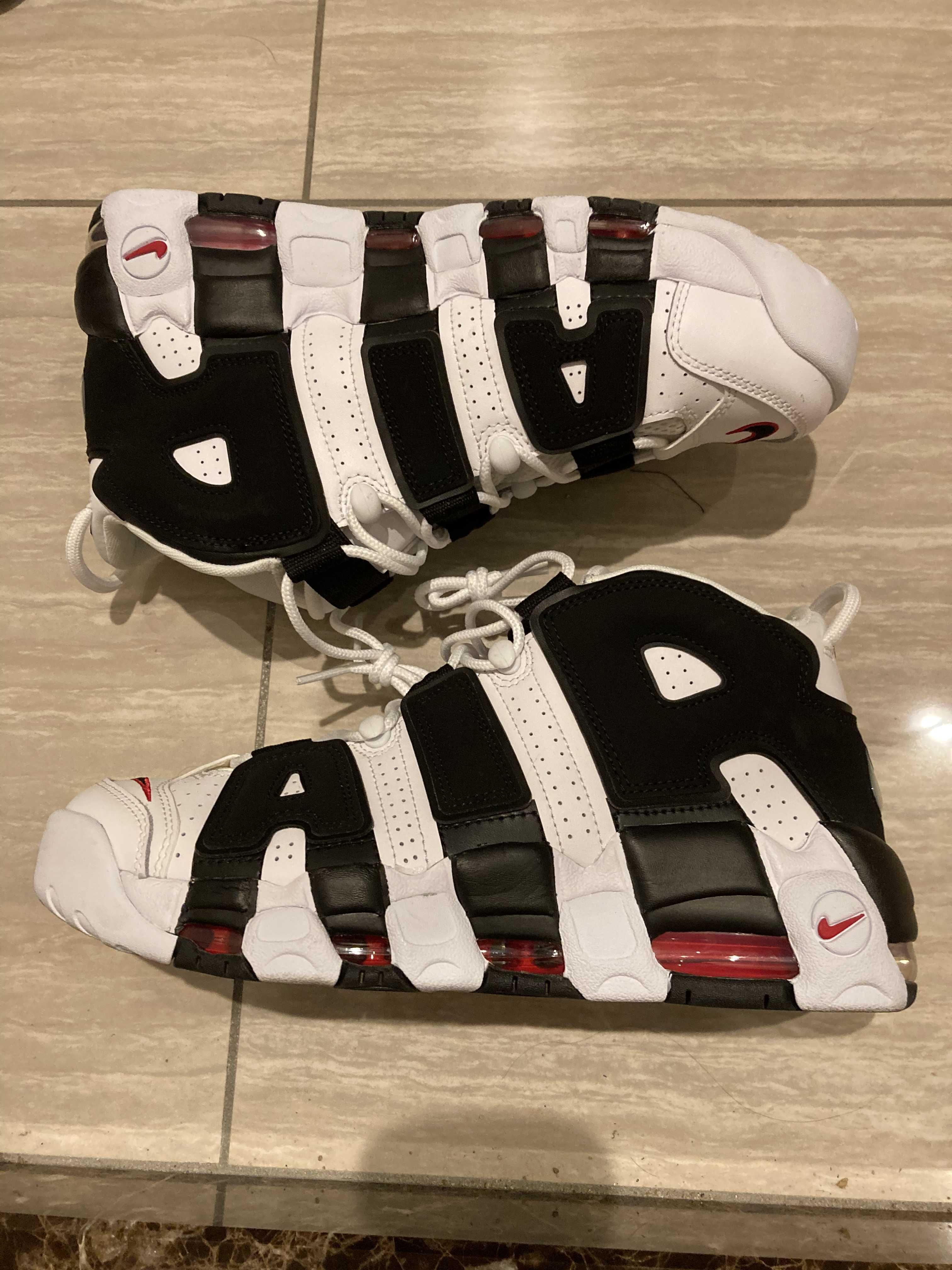 NIKE AIR MORE UPTEMPO "WHITE/BLACK/UNIVERSITY RED"(2020)
