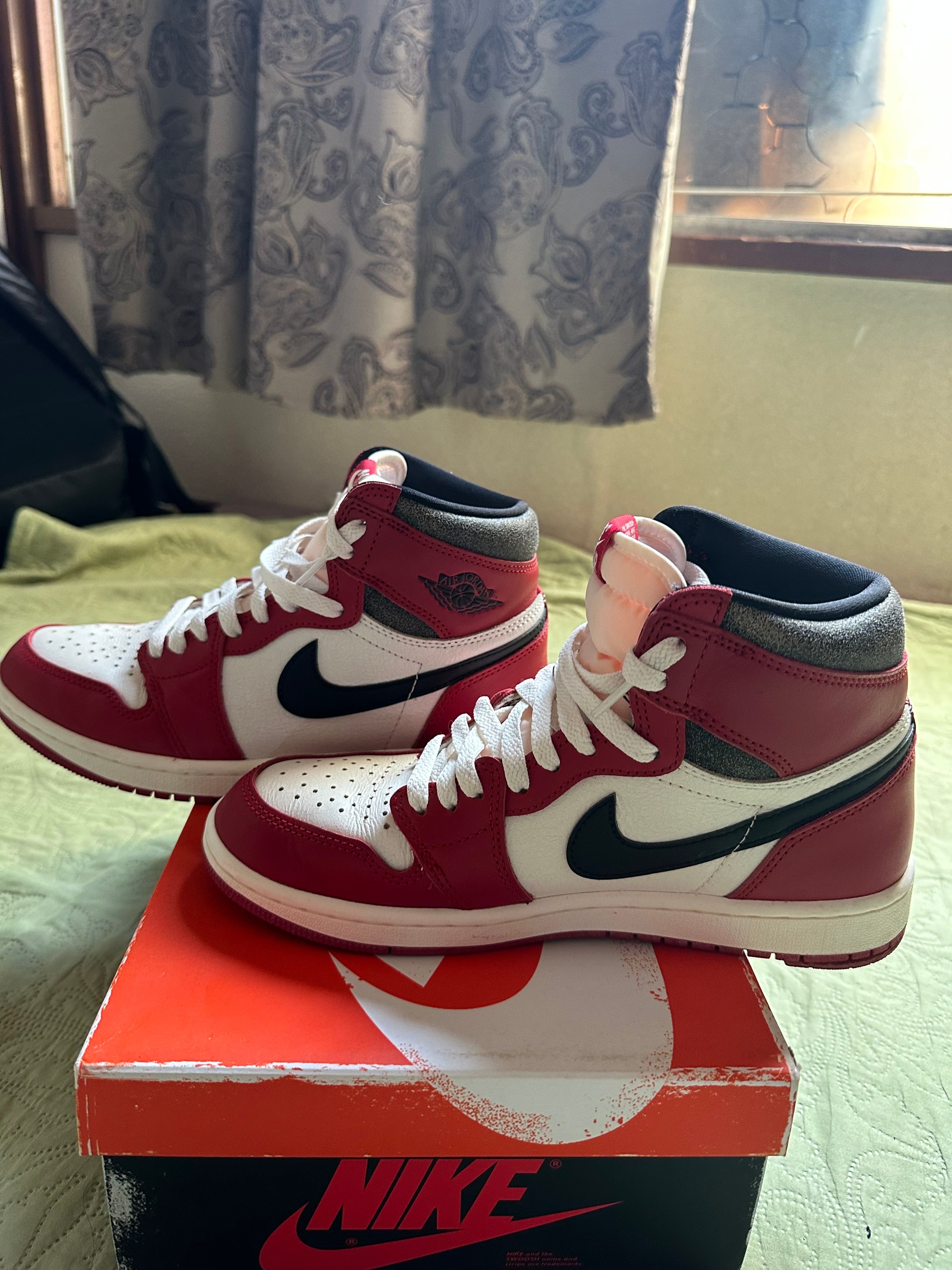 Nike Air Jordan 1 High OG "Lost & Found/Chicago"