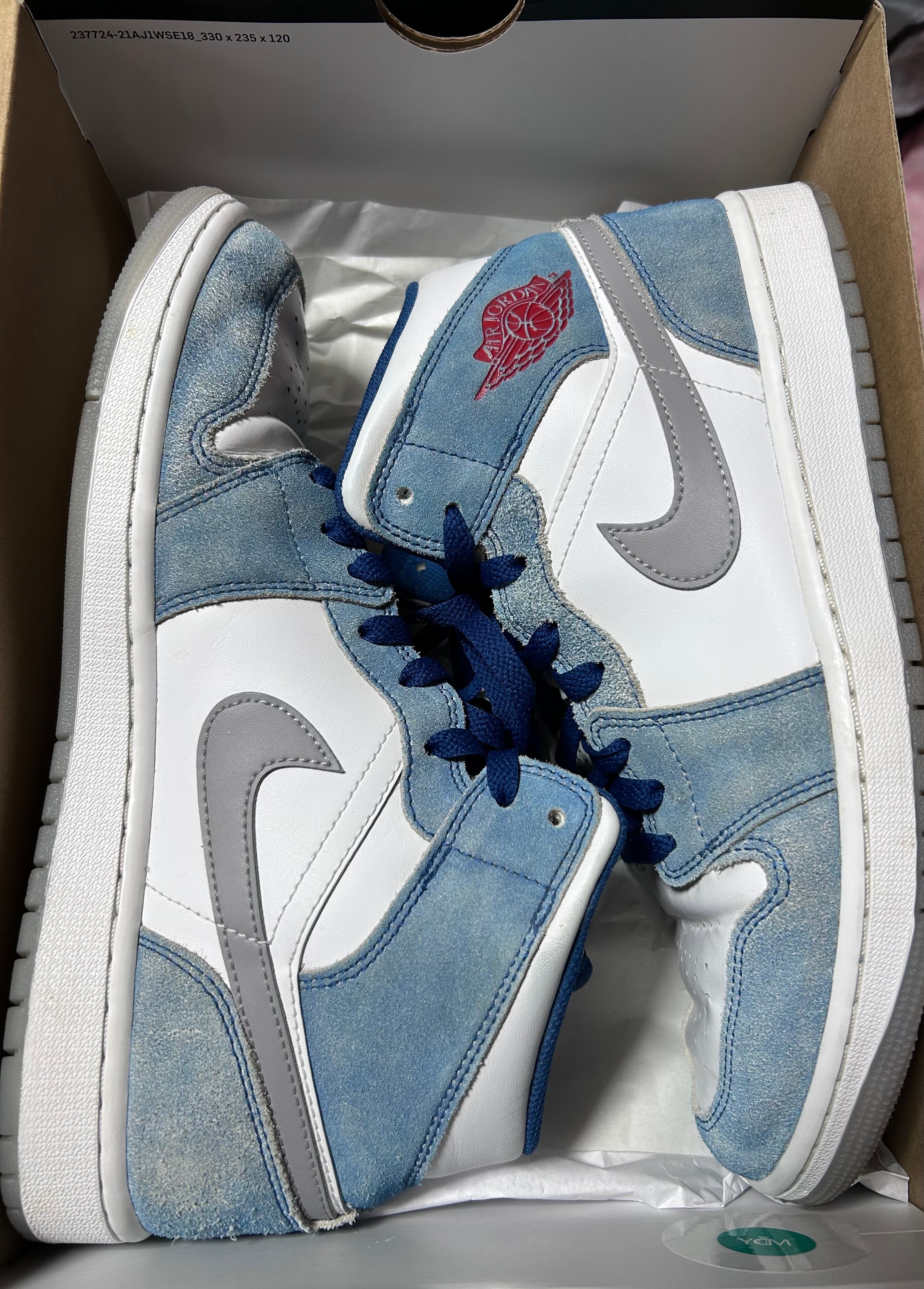 Nike Air Jordan 1 Mid SE "White/Hyper Royal/Red"