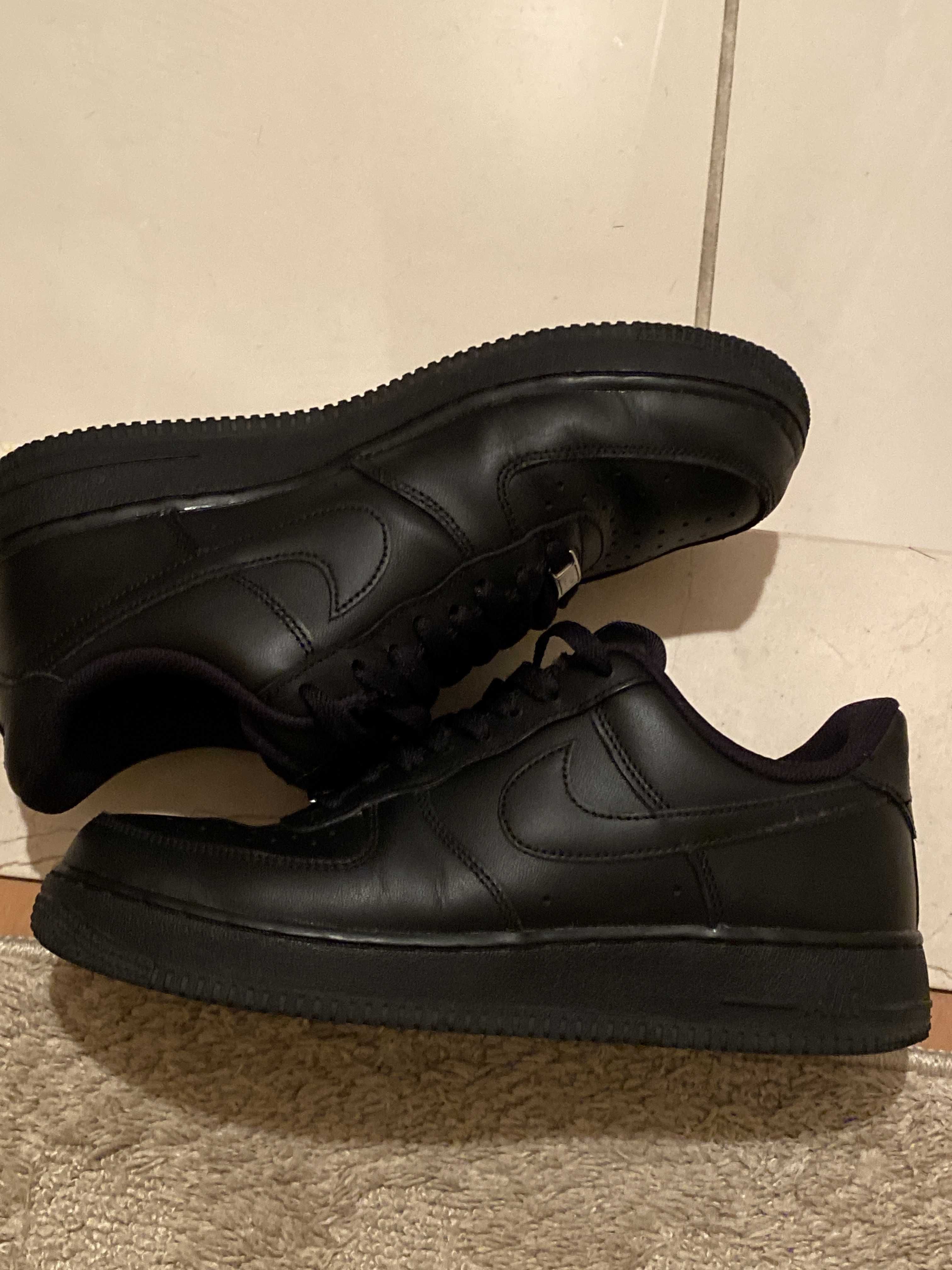 Nike Air Force 1 Low '07 "Black/Black"