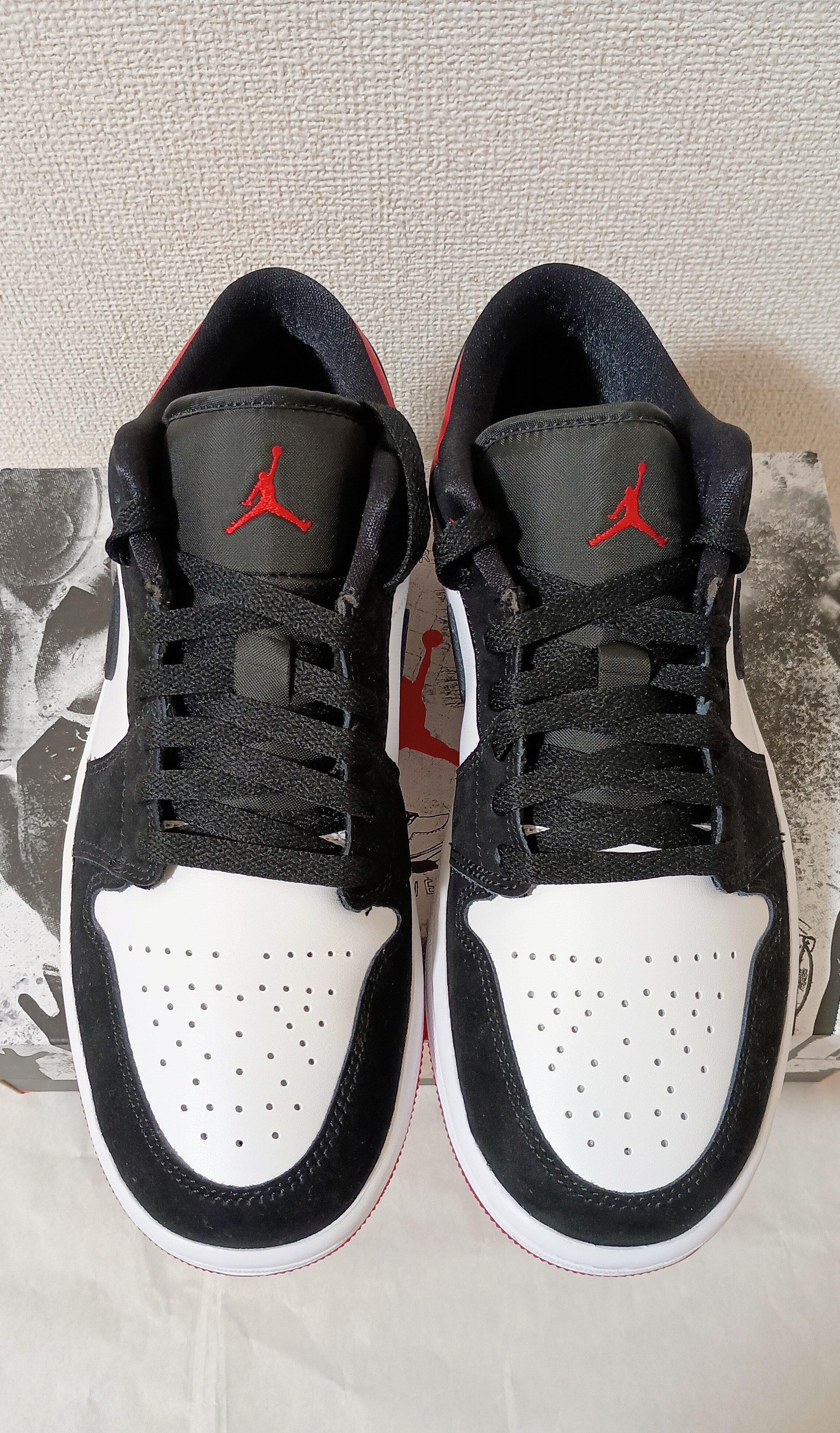 Nike Air Jordan 1 Low SE "Black Toe"
