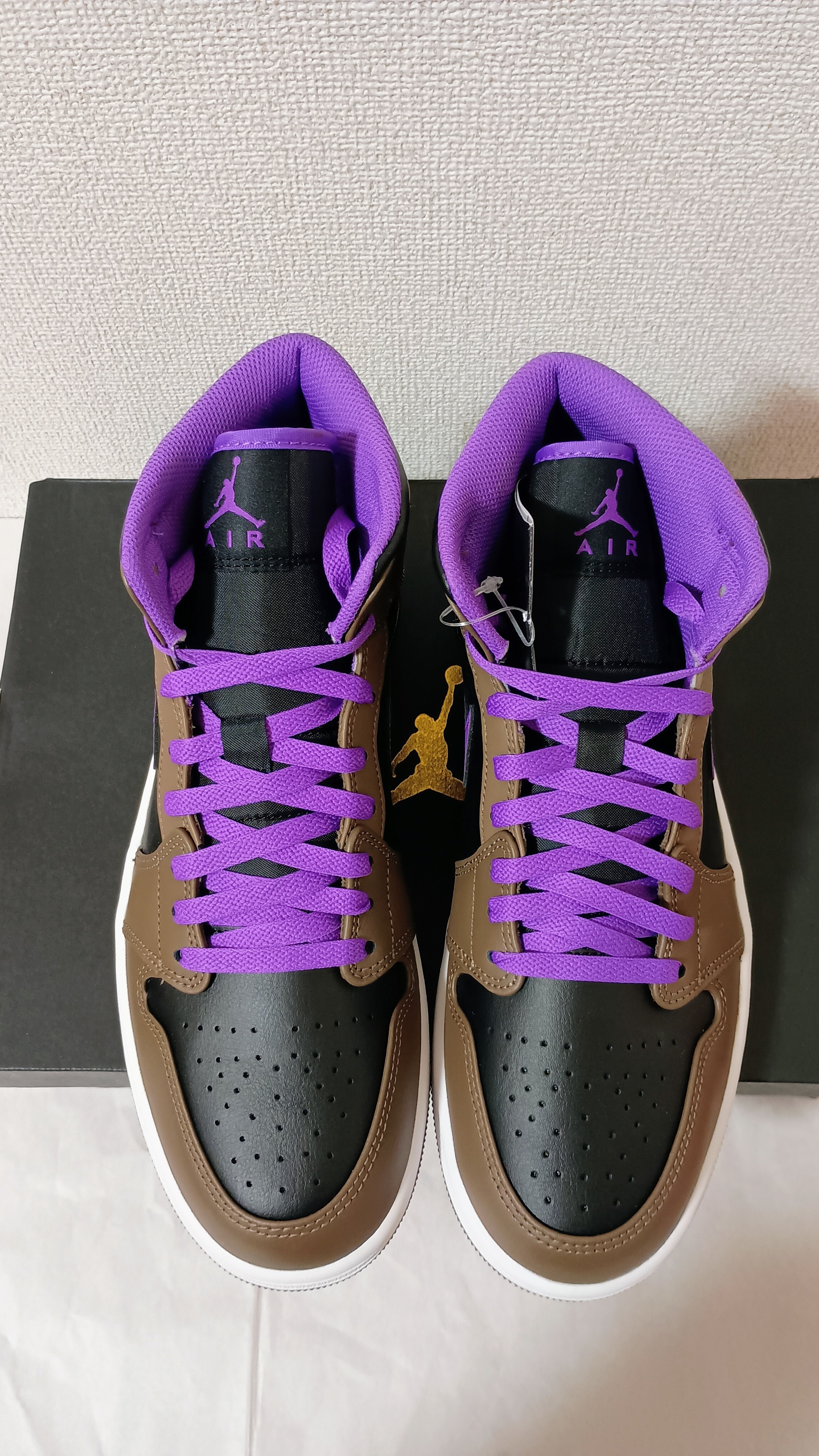 Nike Air Jordan 1 Mid "Palomino"